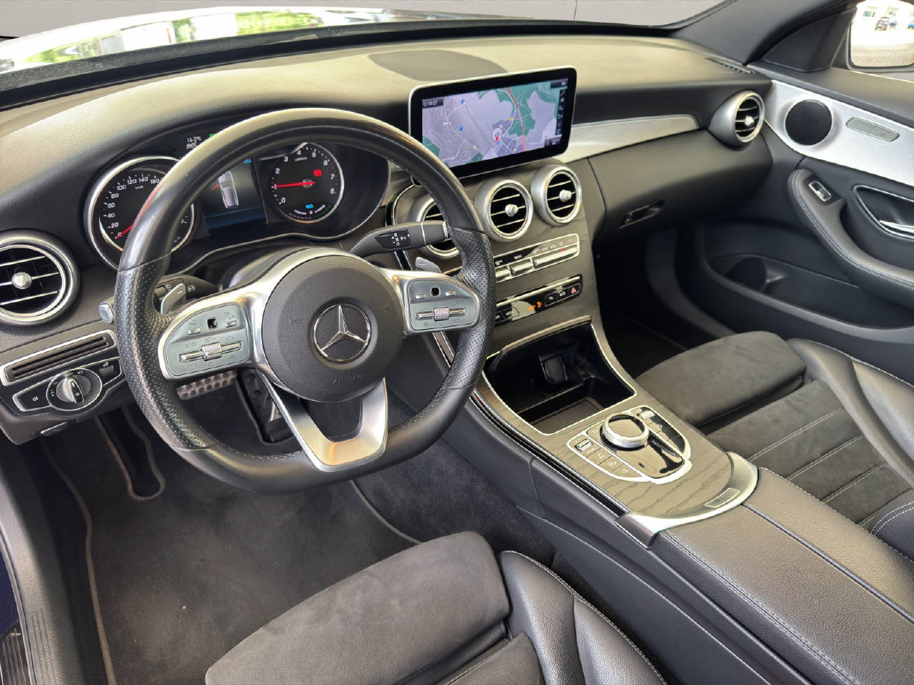 MERCEDES-BENZ C-Klasse S205 Kombi C 200 AMG Line Kombi 184PS-image-10