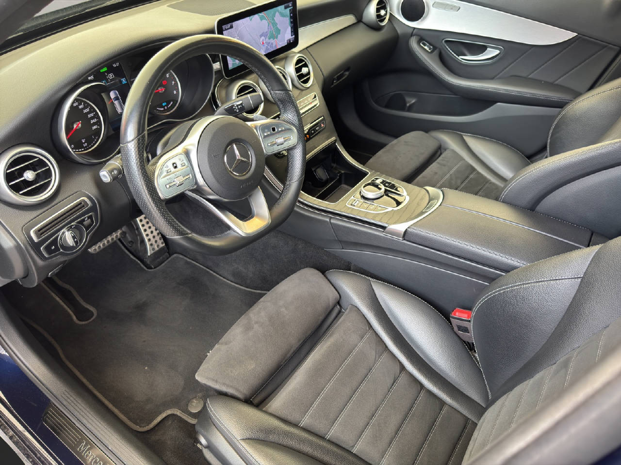 MERCEDES-BENZ C-Klasse S205 Kombi C 200 AMG Line Kombi 184PS-image-9