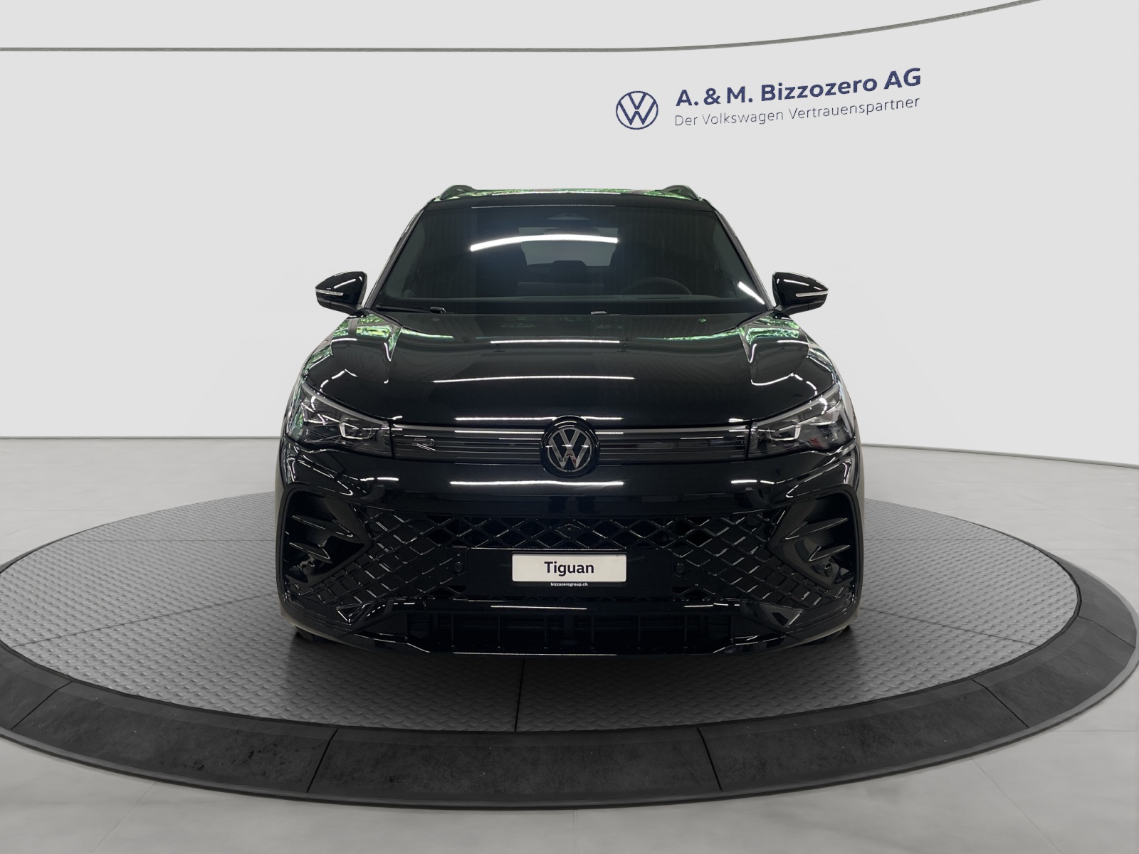 VW Tiguan 2.0 TSI DSG R-Line United 4Motion-image-7