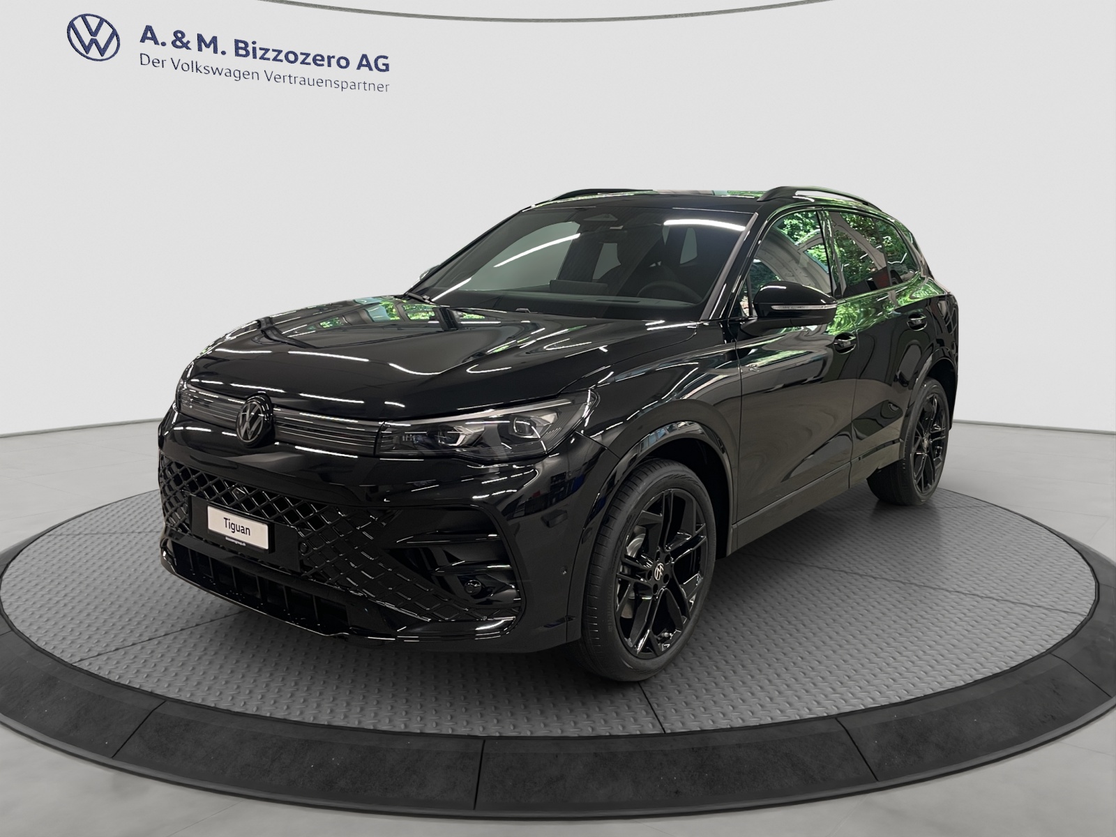 VW Tiguan 2.0 TSI DSG R-Line United 4Motion-image-0
