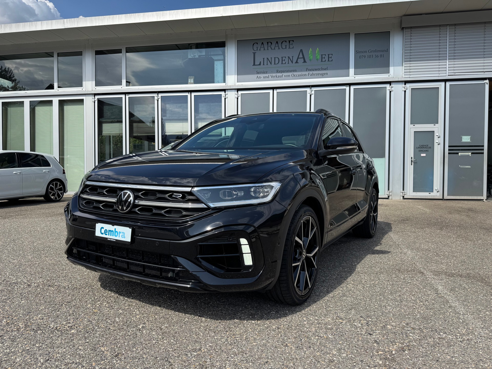 VW T-Roc 2.0 TSI R Performance Akrapovic DSG 4Motion-image-0
