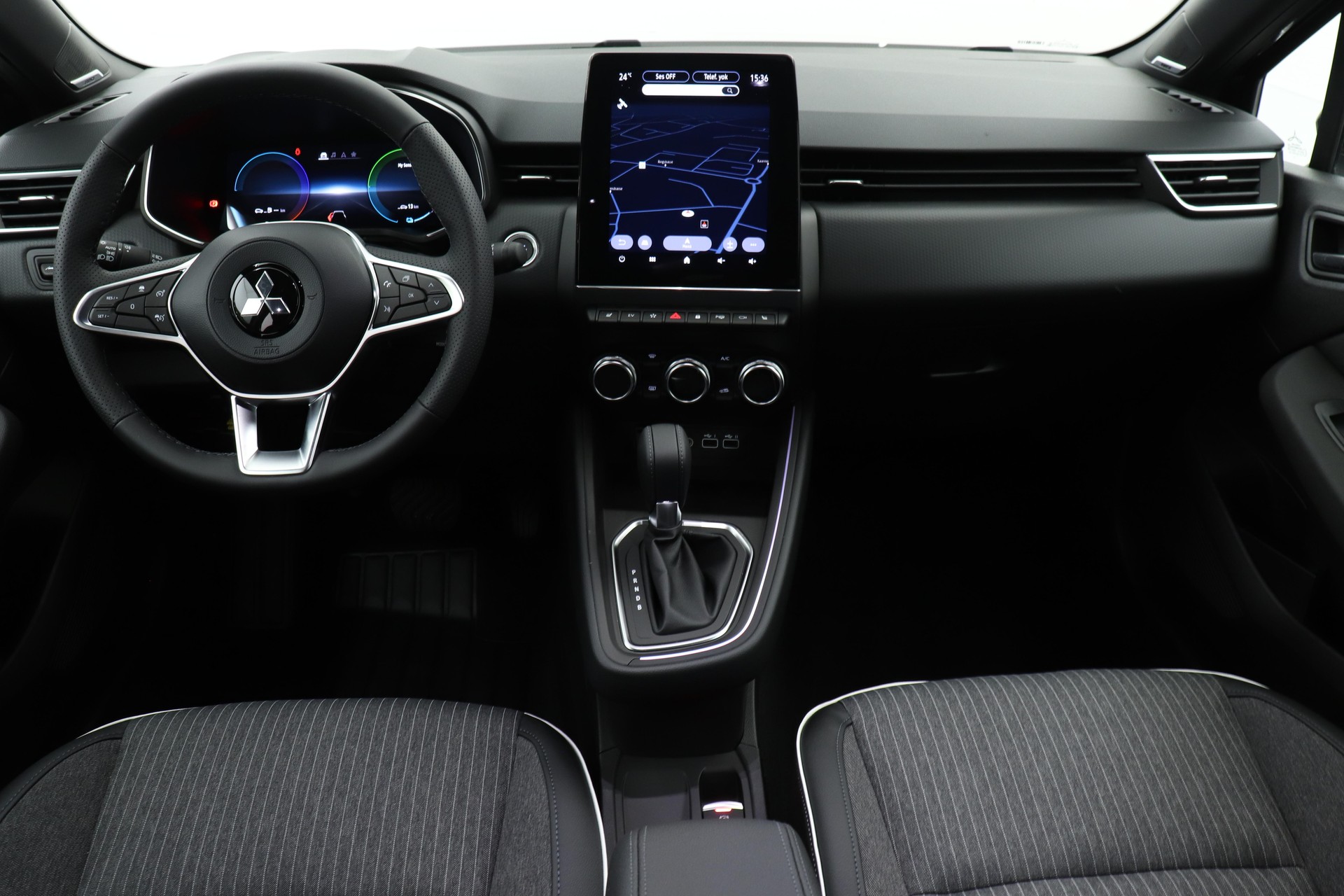 MITSUBISHI Colt 1.6 HEV Instyle-image-8