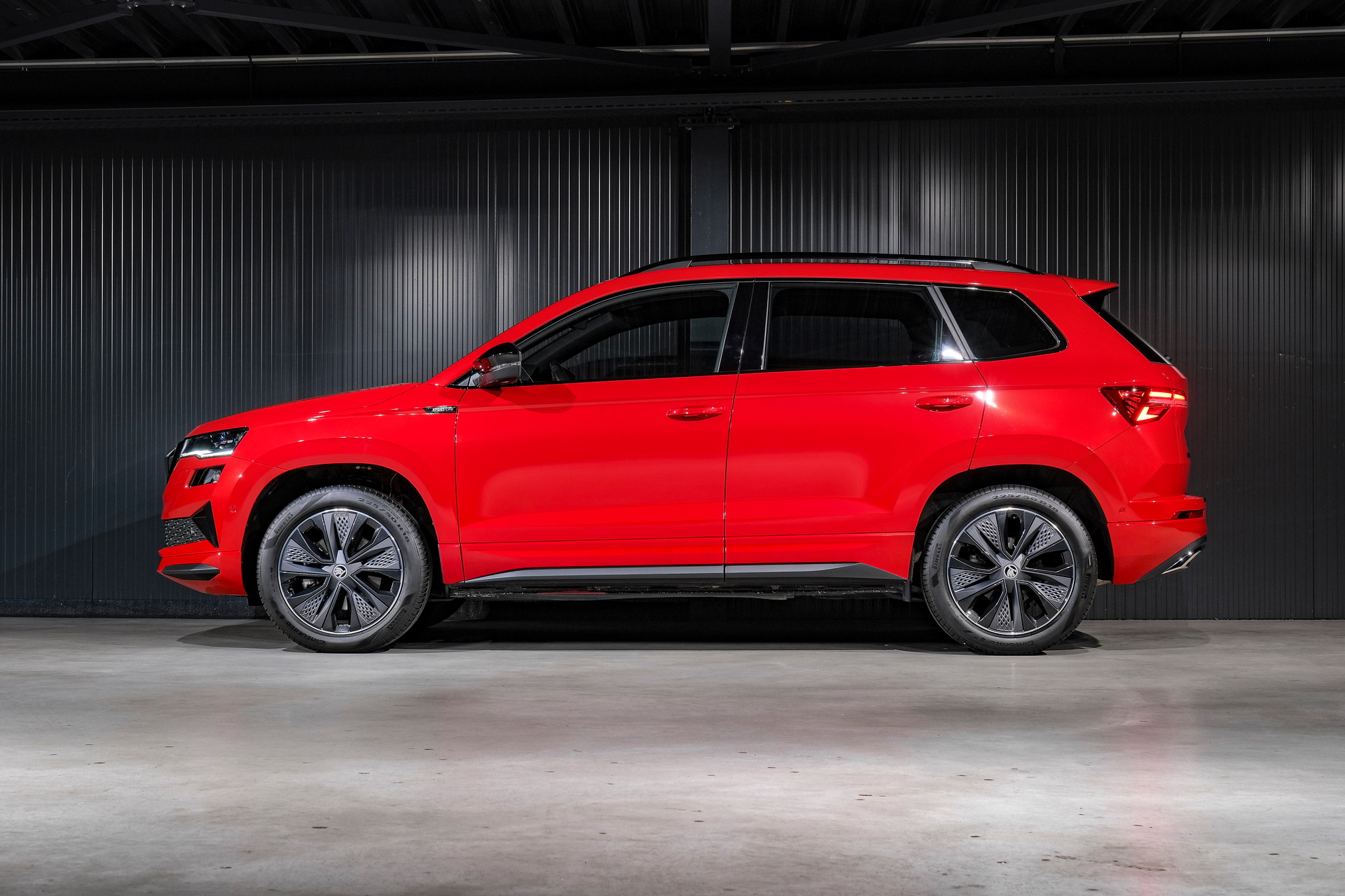 SKODA Karoq 2.0 TSI SportLine 4x4 DSG-image-8