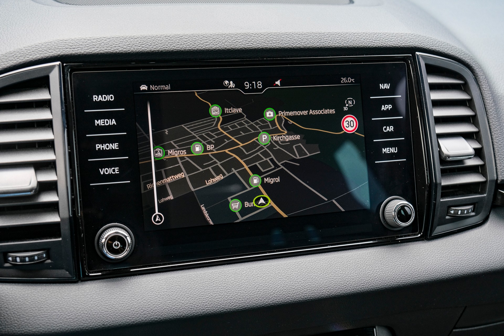 SKODA Karoq 2.0 TSI SportLine 4x4 DSG-image-17