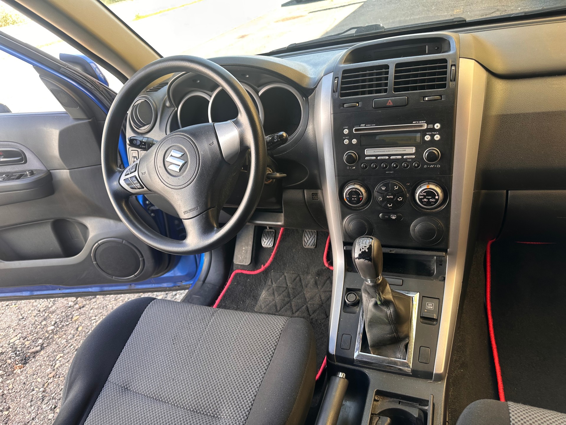 SUZUKI Grand Vitara 1.6 16V GL-image-12
