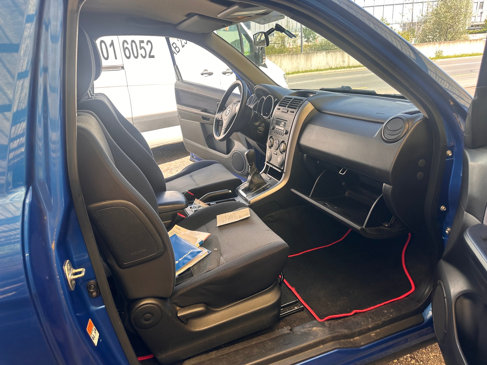 SUZUKI Grand Vitara 1.6 16V GL-image-11