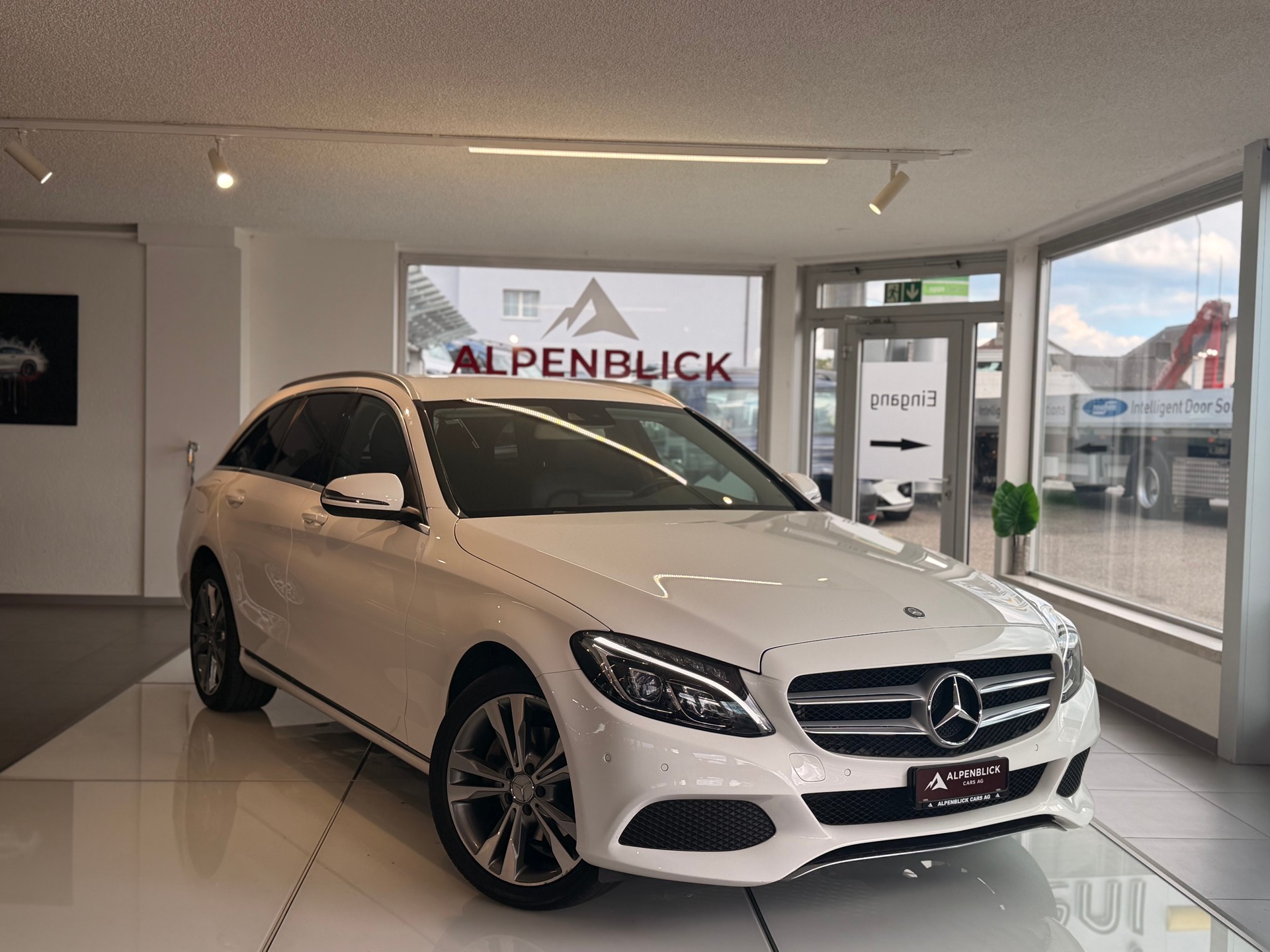 MERCEDES-BENZ C 220 d Avantgarde 4Matic 7G-Tronic-image-1