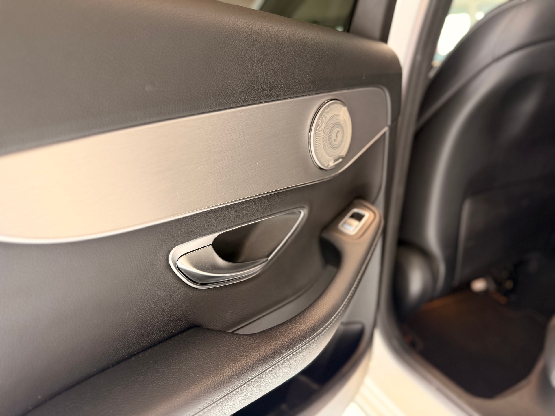 MERCEDES-BENZ C 220 d Avantgarde 4Matic 7G-Tronic-image-20