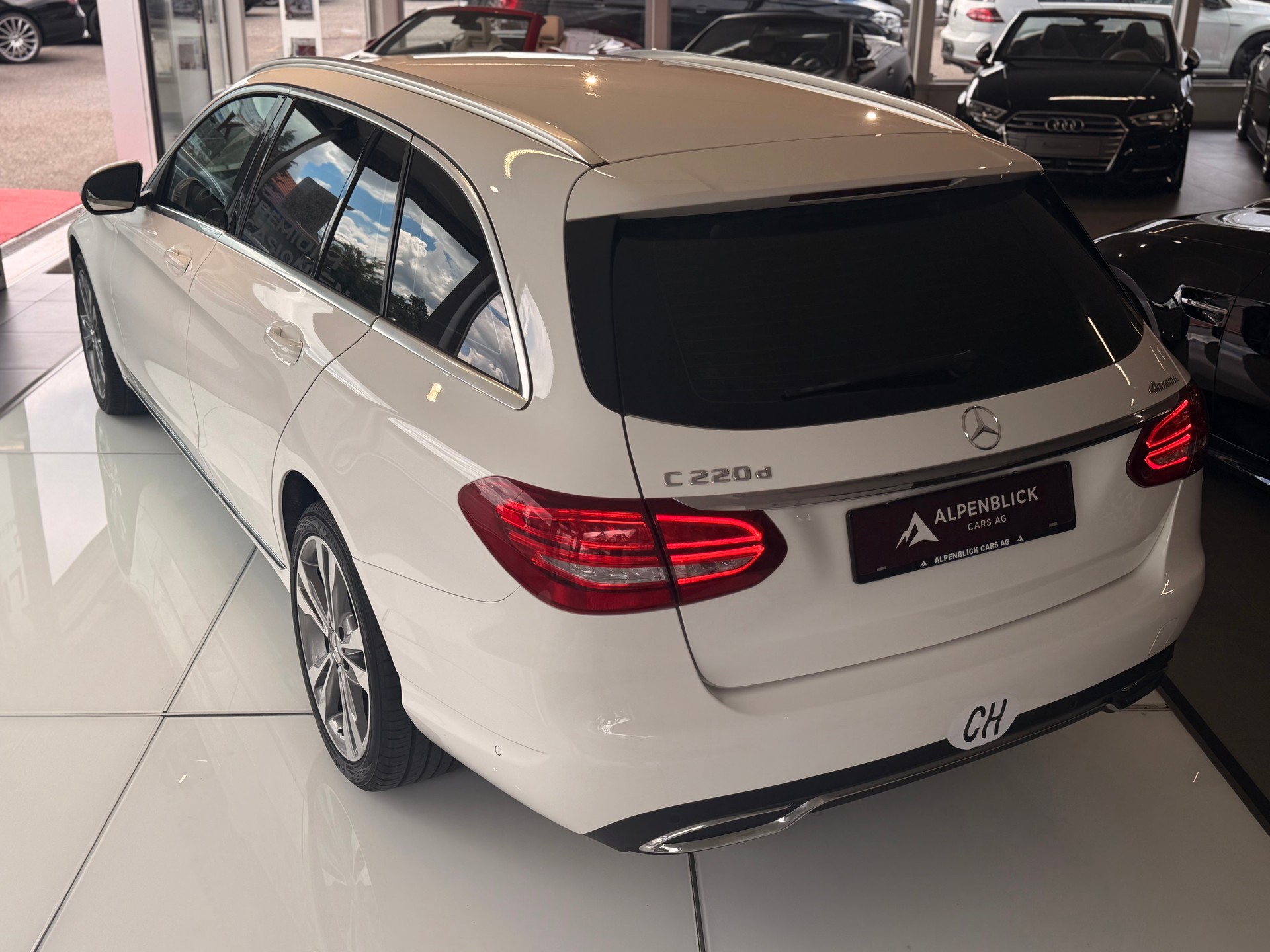 MERCEDES-BENZ C 220 d Avantgarde 4Matic 7G-Tronic-image-8