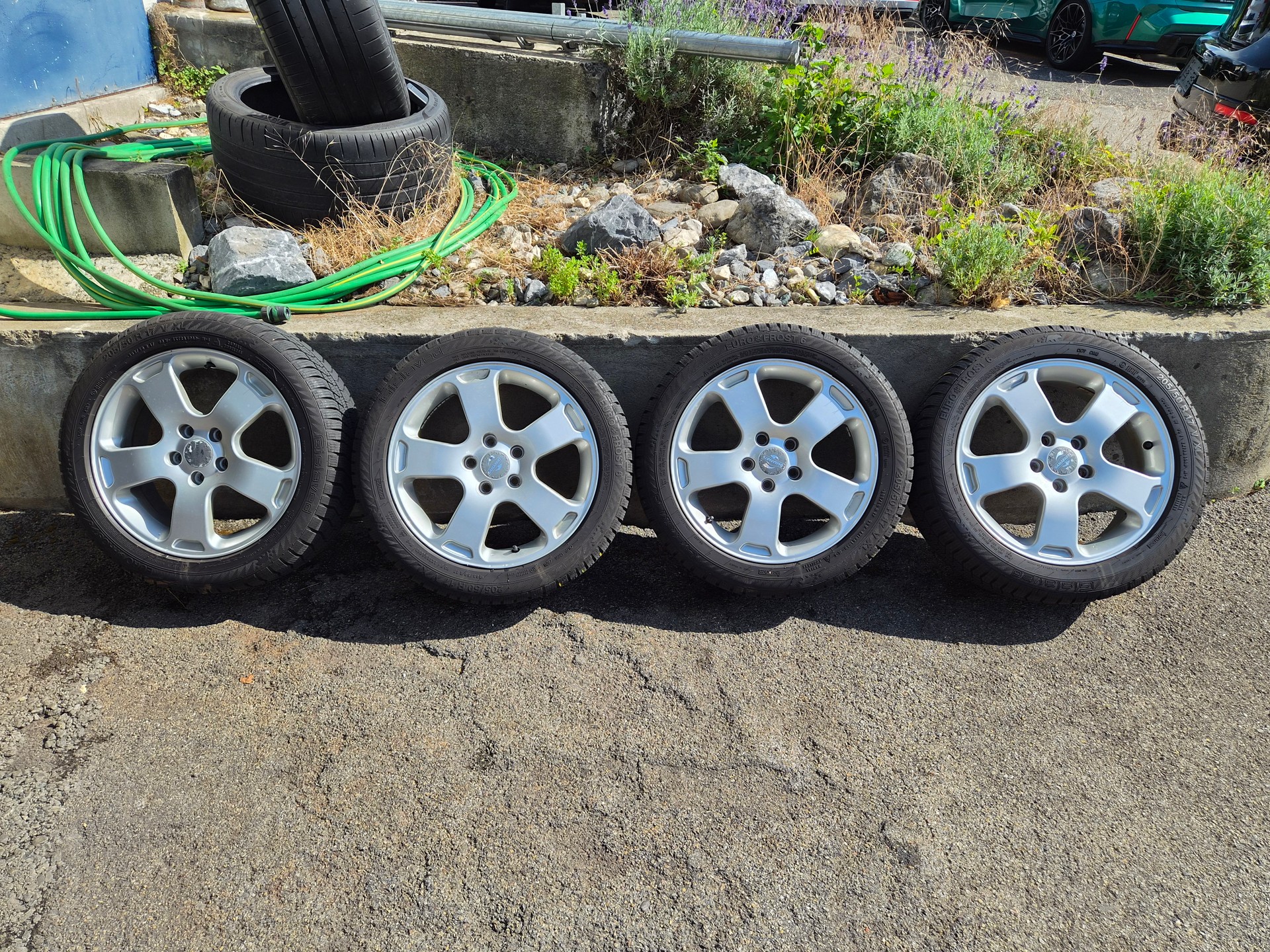 VW Golf R32 4Motion-image-5