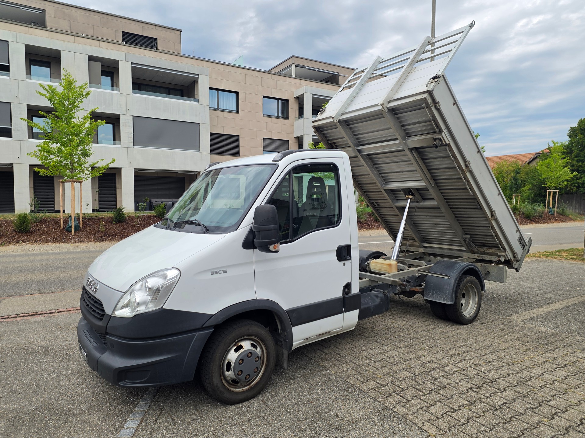 IVECO 35C15H Daily Kippbrücke-image-0