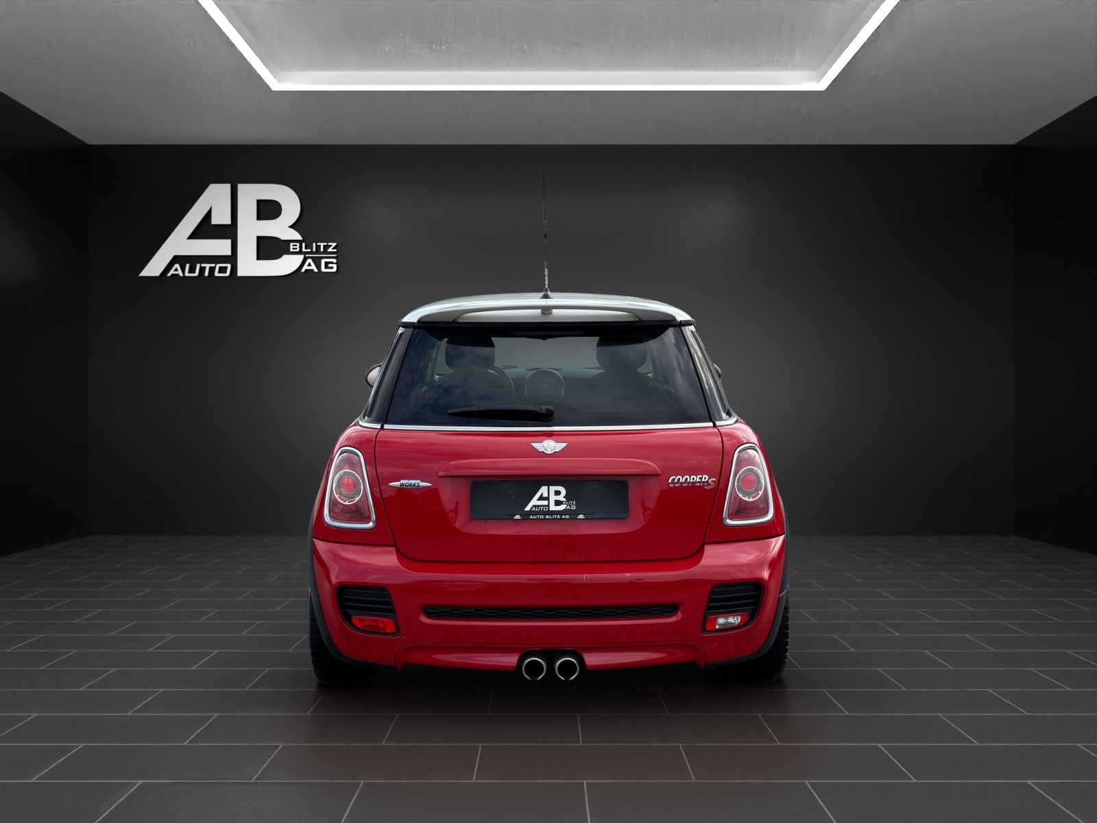 MINI Cooper S John Cooper Works mit 184 PS-image-3
