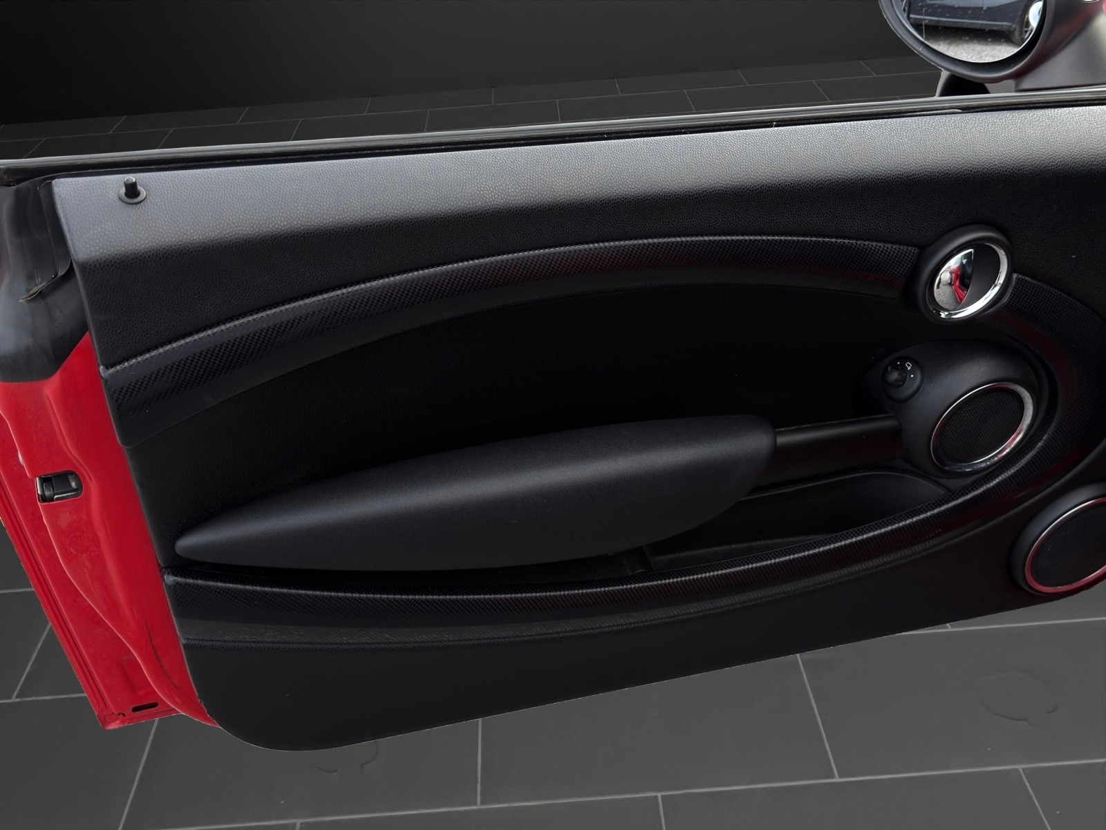 MINI Cooper S John Cooper Works mit 184 PS-image-12