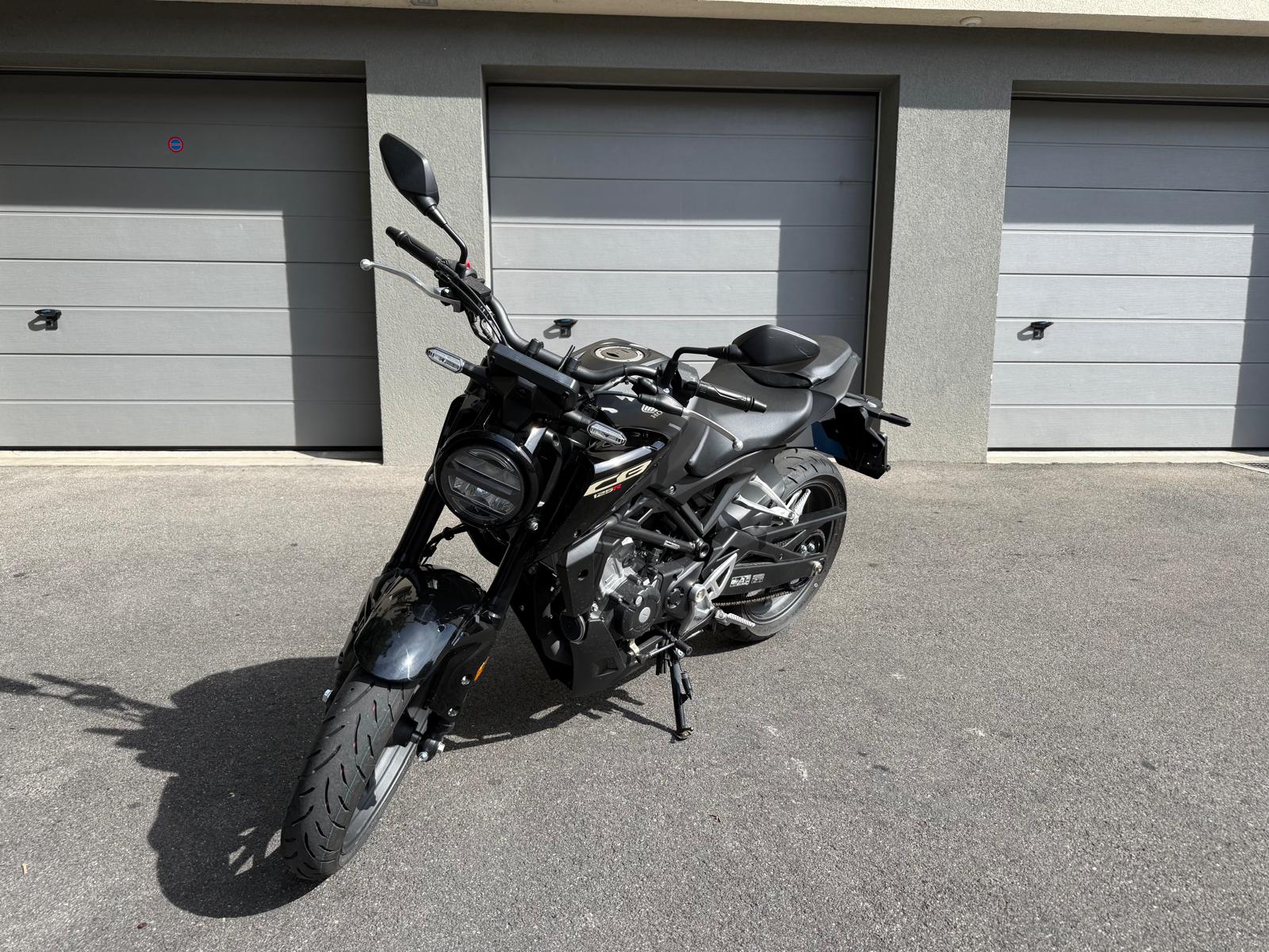 HONDA CB 125 R