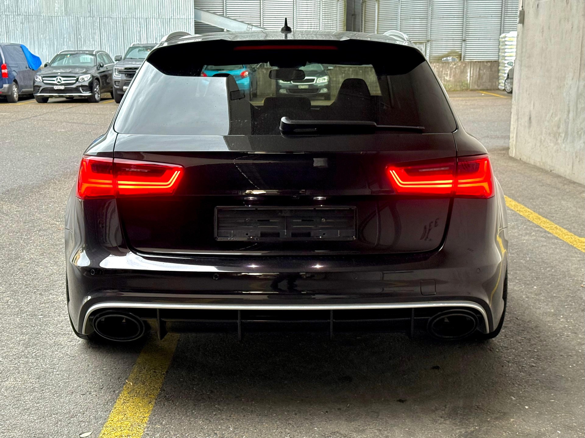 AUDI RS6 Avant 4.0 TFSI V8 performance quattro-image-4