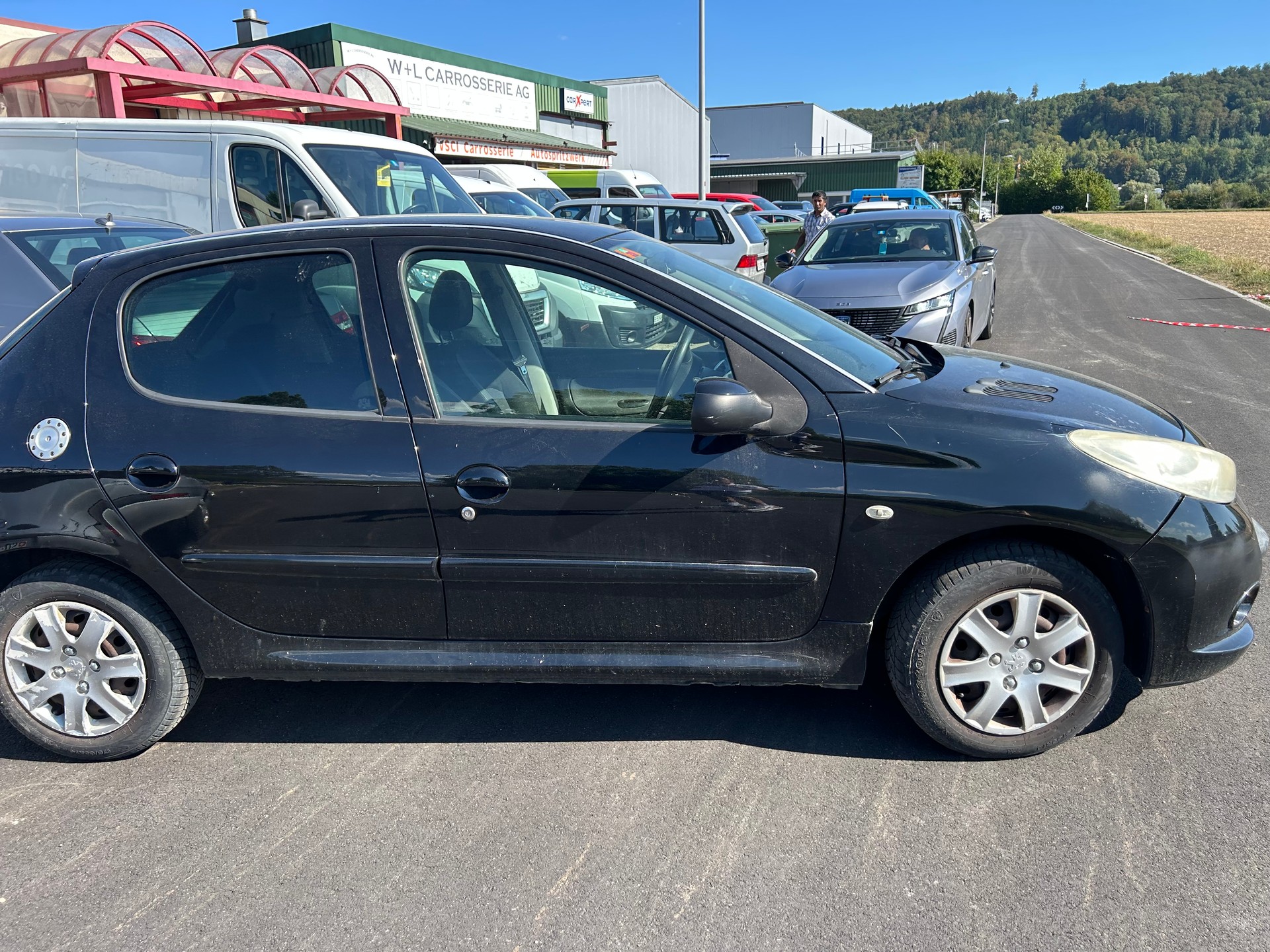PEUGEOT 206+ 1.4 Trendy-image-3
