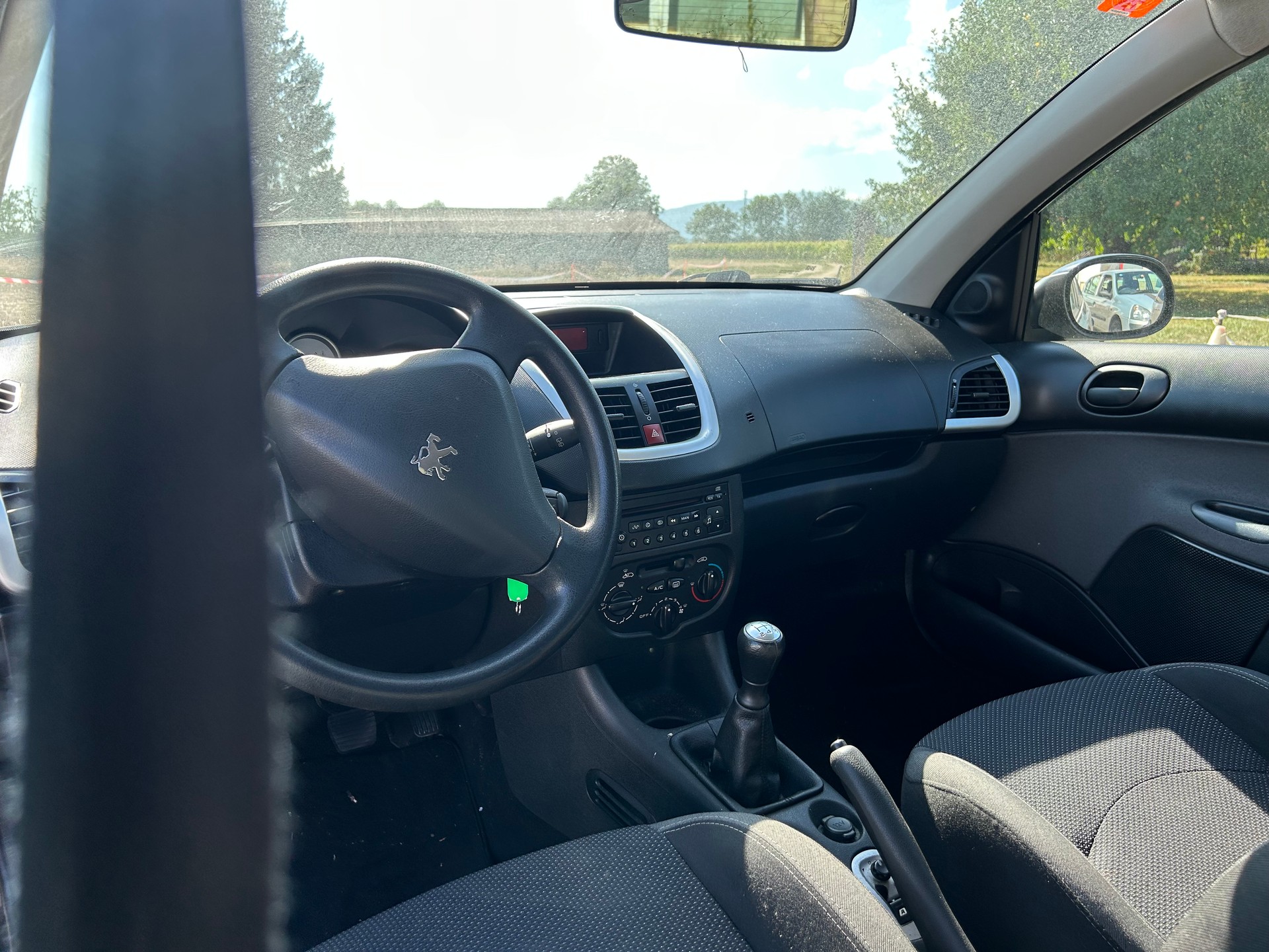PEUGEOT 206+ 1.4 Trendy-image-11