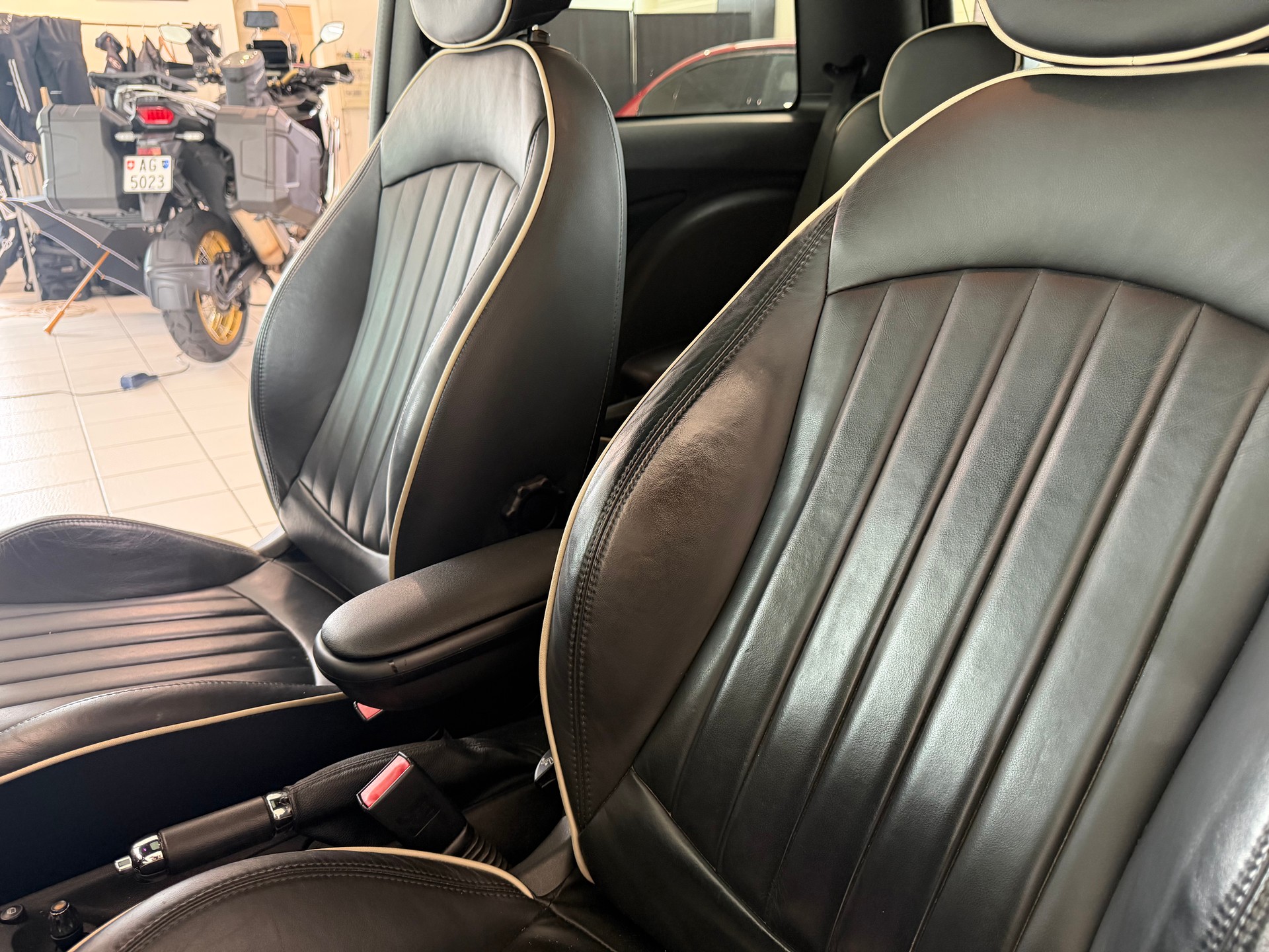 MINI Cooper S-image-15