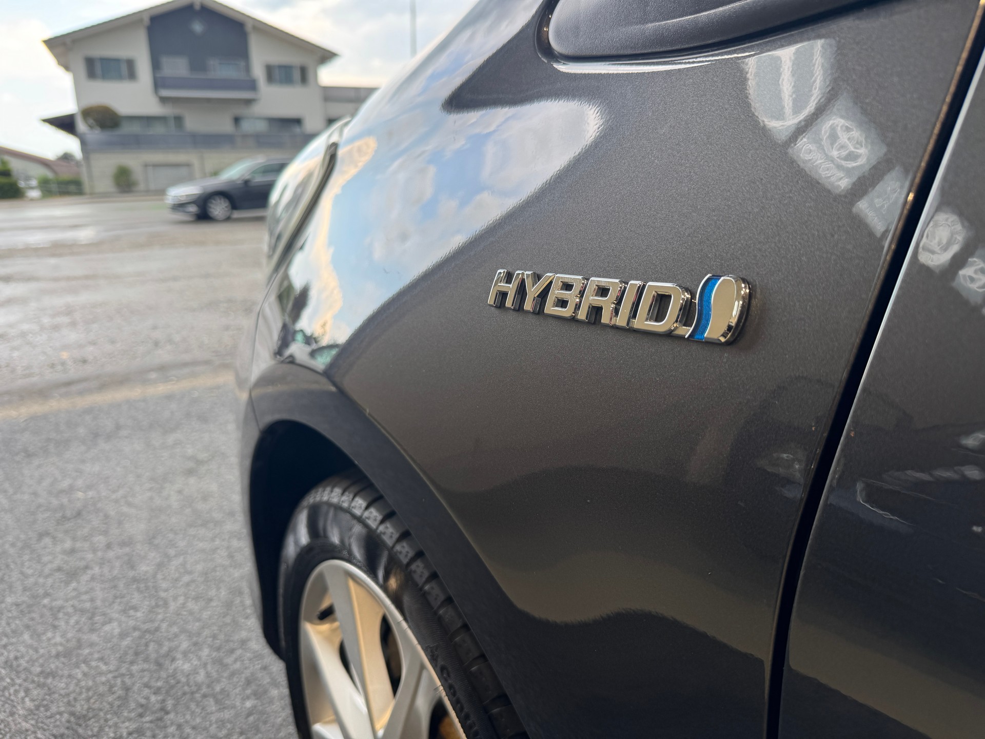 TOYOTA Yaris 1.5 VVT-i Hybrid Sol Premium CVT-image-9