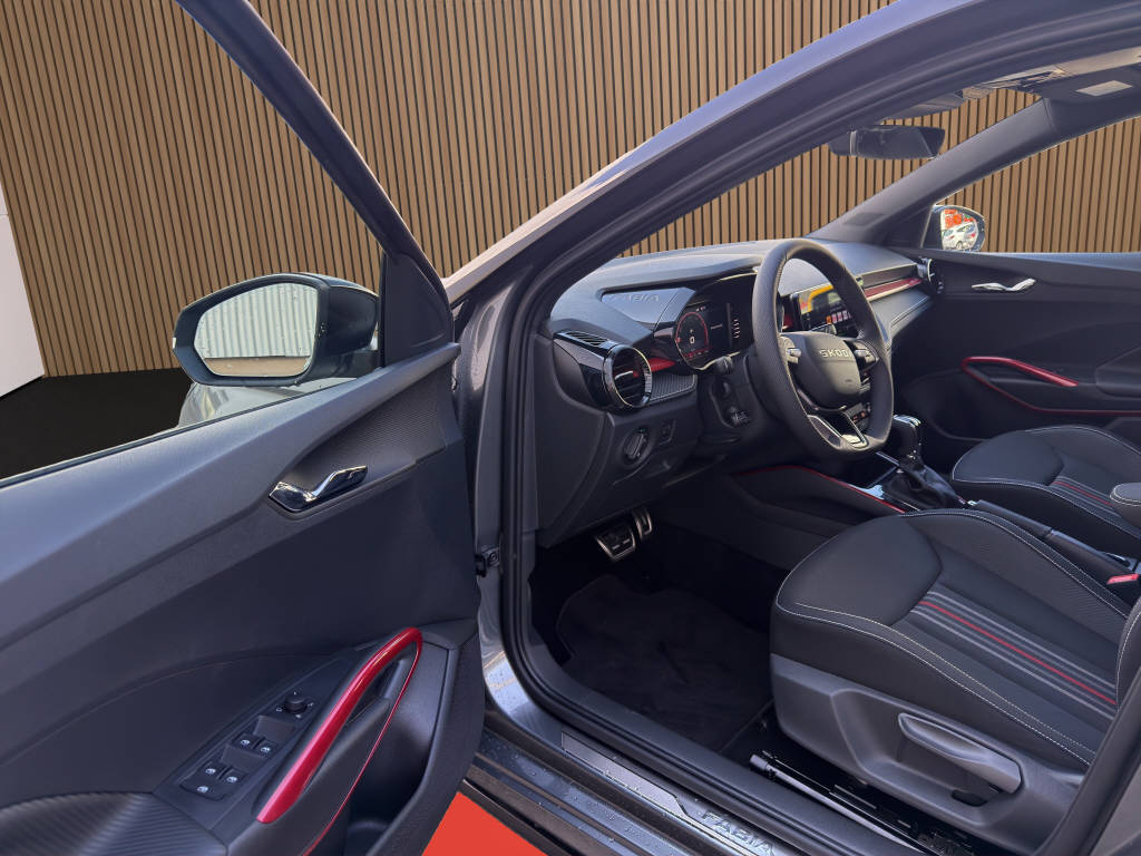 SKODA Fabia 1.5 TSI Monte Carlo DSG-image-10