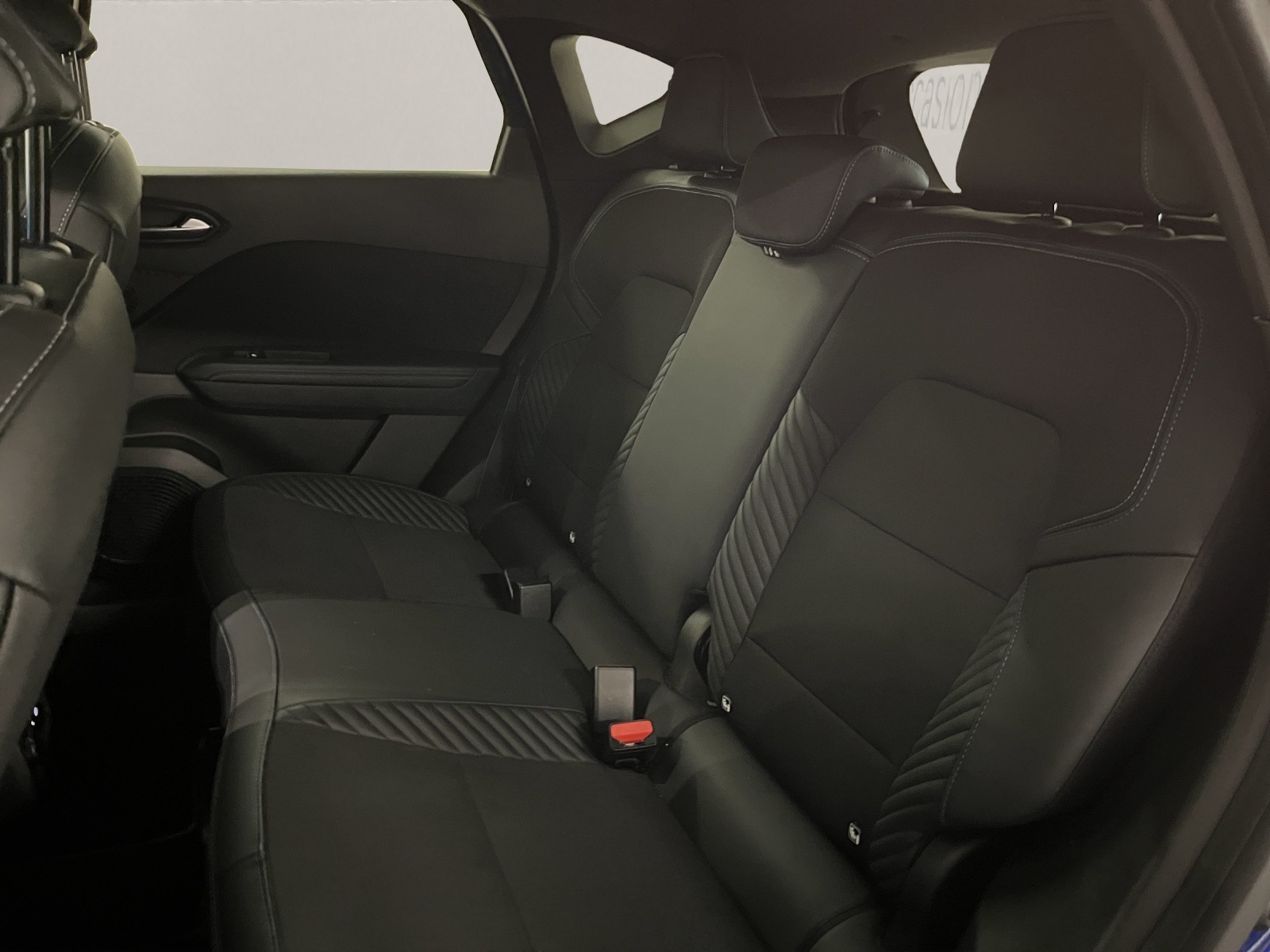 RENAULT Captur 1.3 TCe 160 esprit Alpine EDC-image-14