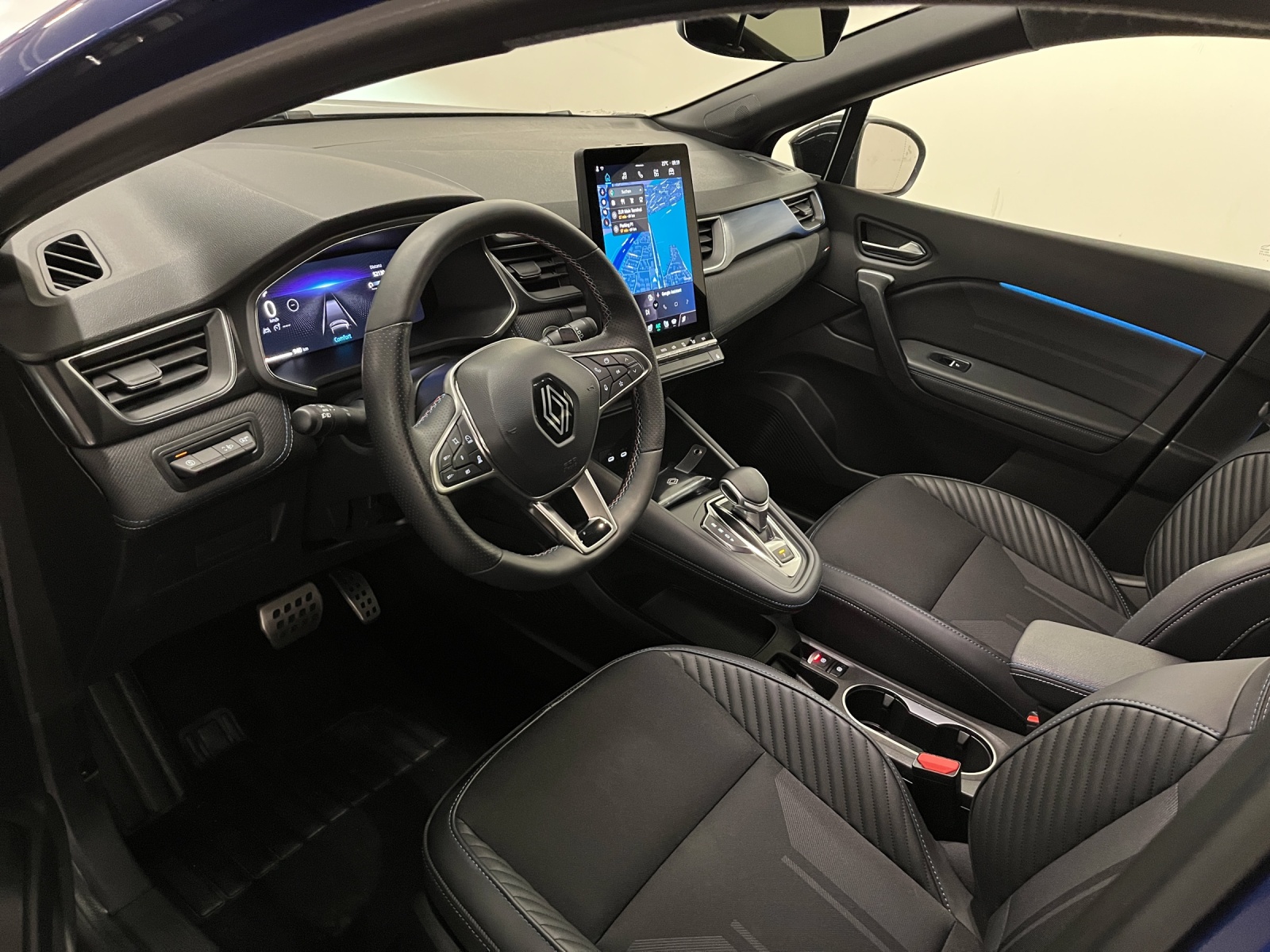 RENAULT Captur 1.3 TCe 160 esprit Alpine EDC-image-7