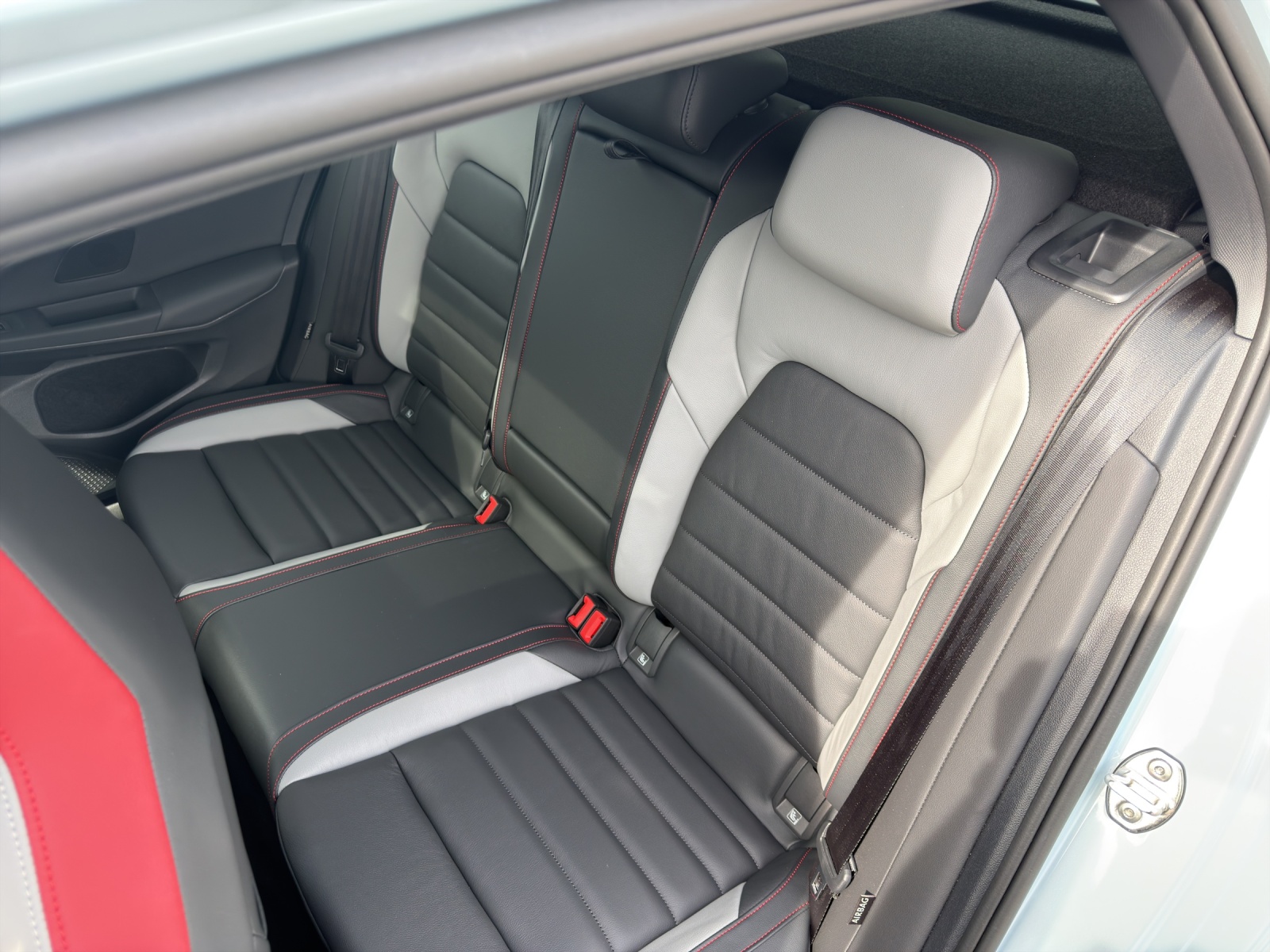 VW Golf GTI Clubsport / Im Kundenauftrag - Fahrzeug ist nicht Vorort-image-11