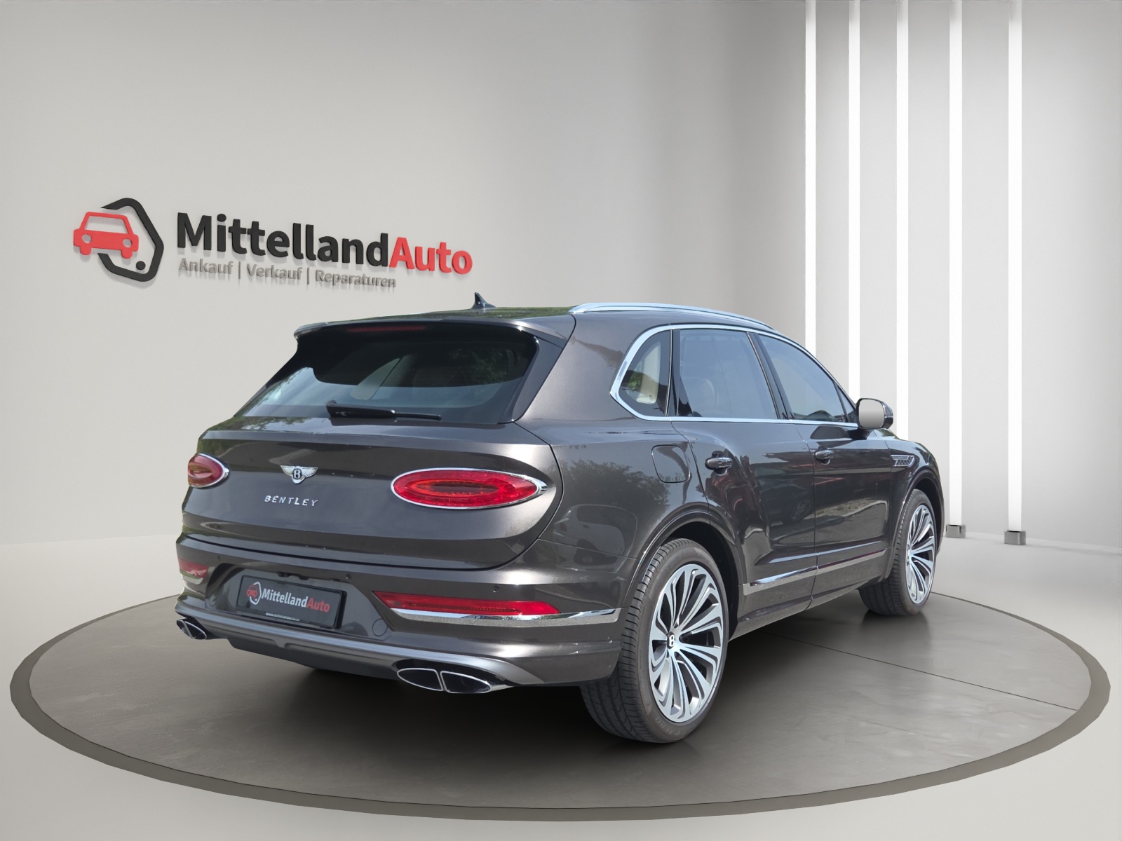 BENTLEY Bentayga 4.0 V8 Atelier Edition-image-9