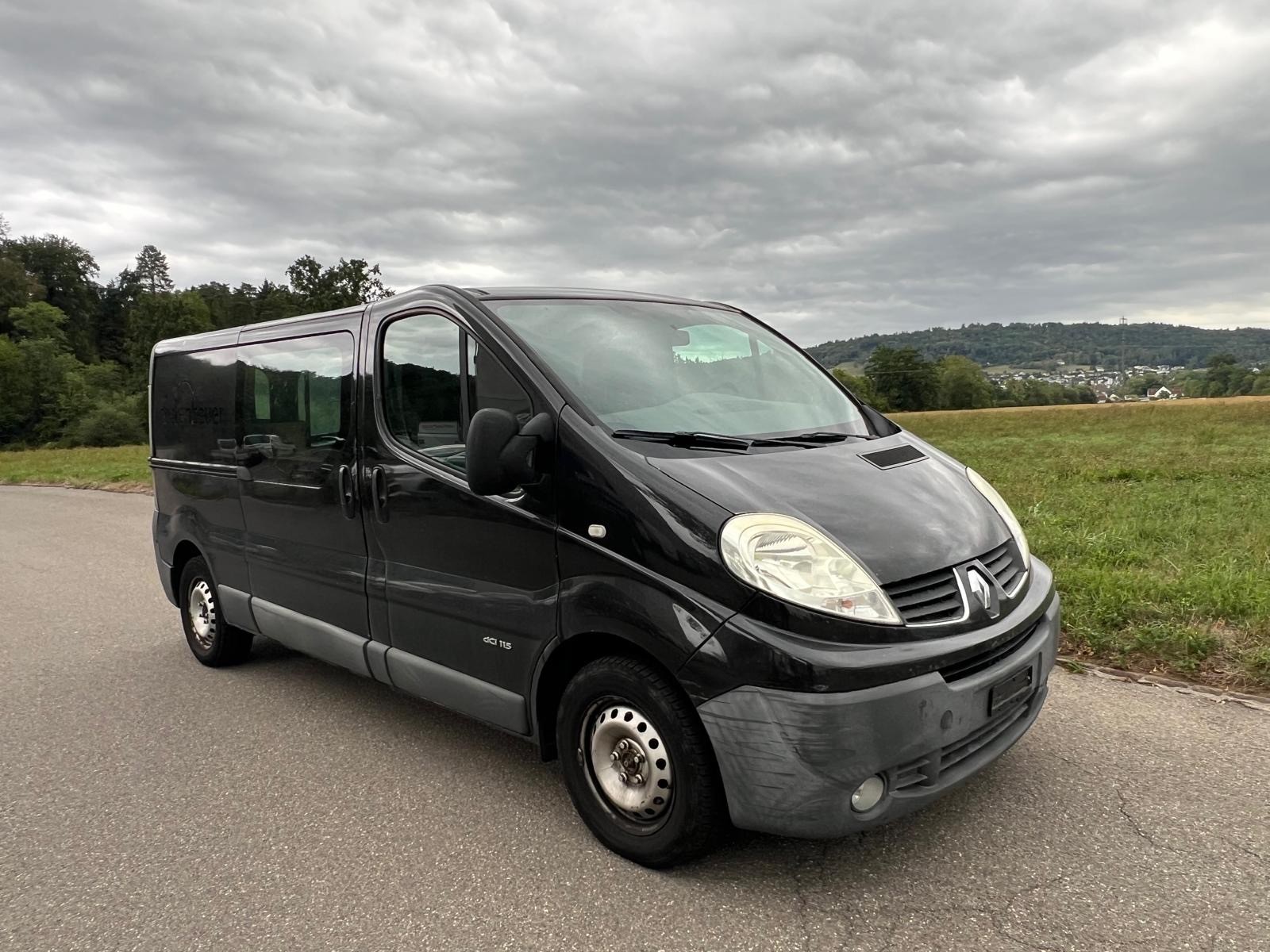RENAULT Trafic 2.0 dCi 115 2.9t L2H1 Mit Klima Lange version-image-1