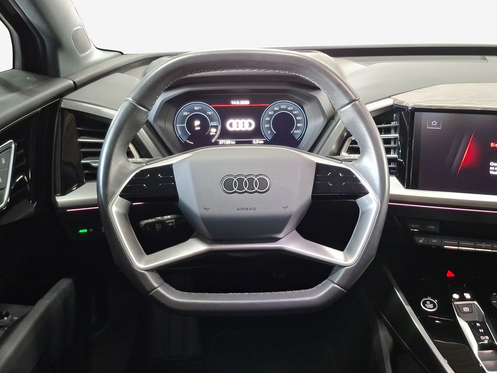 AUDI Q4 e-tron 45 quattro-image-10