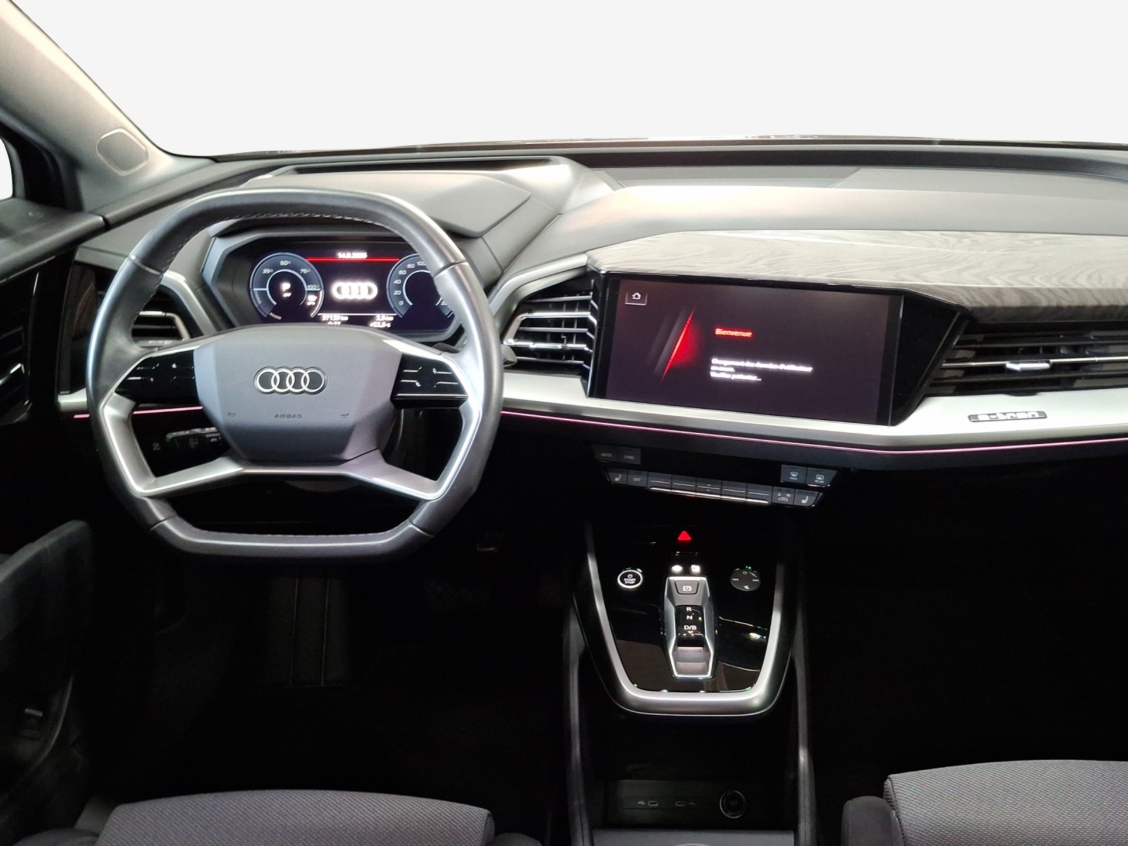 AUDI Q4 e-tron 45 quattro-image-9