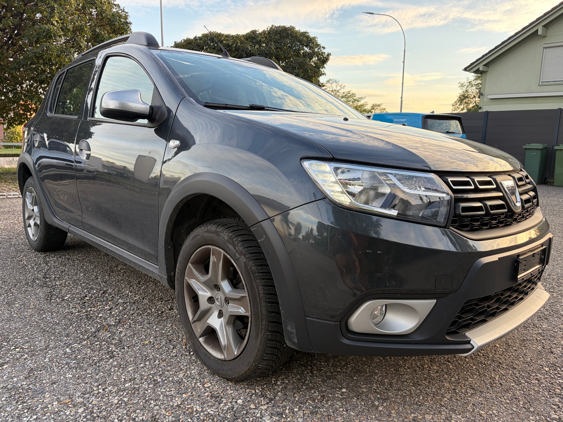 DACIA Sandero Tce 90 Stepway Lauréate Automatic-image-2