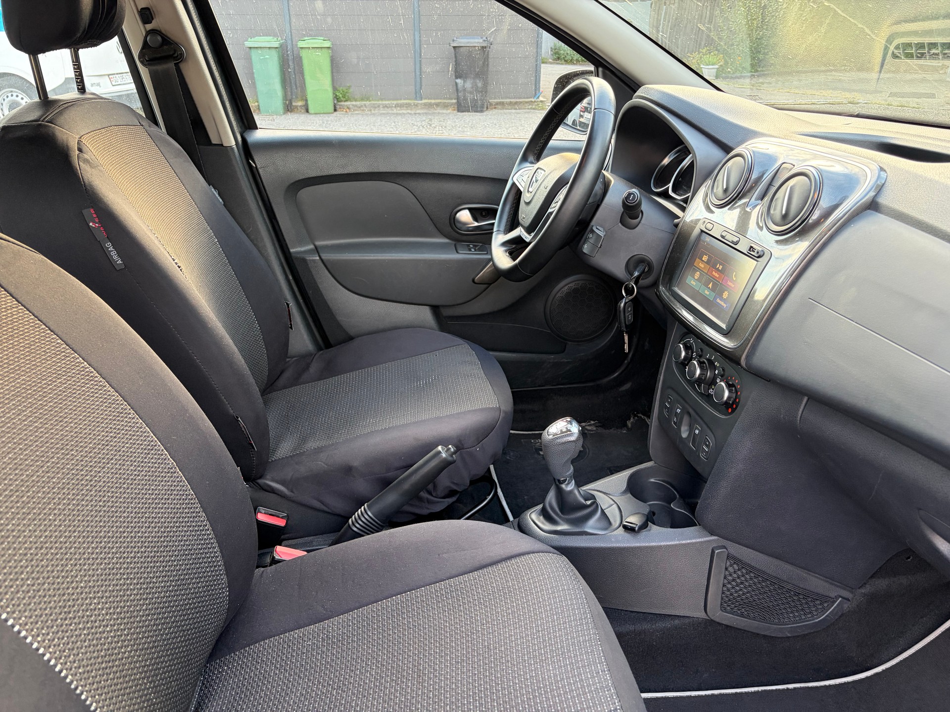 DACIA Sandero Tce 90 Stepway Lauréate Automatic-image-9