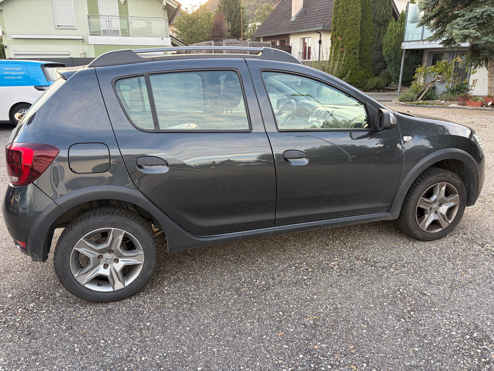 DACIA Sandero Tce 90 Stepway Lauréate Automatic-image-3