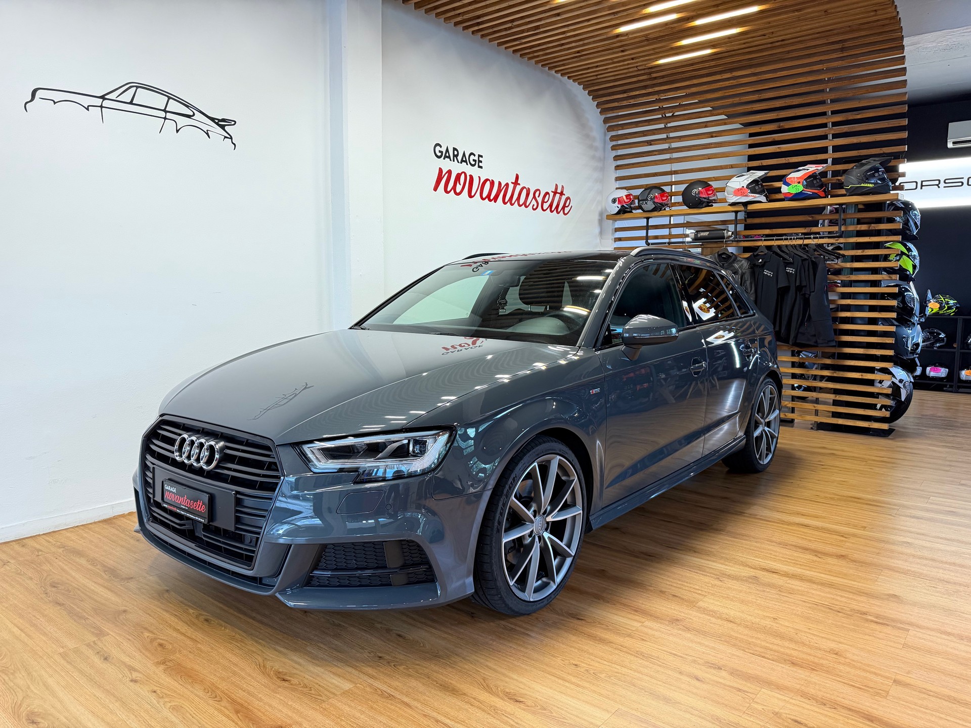 AUDI A3 Sportback 2.0 TFSI Sport quattro S-tronic-image-0