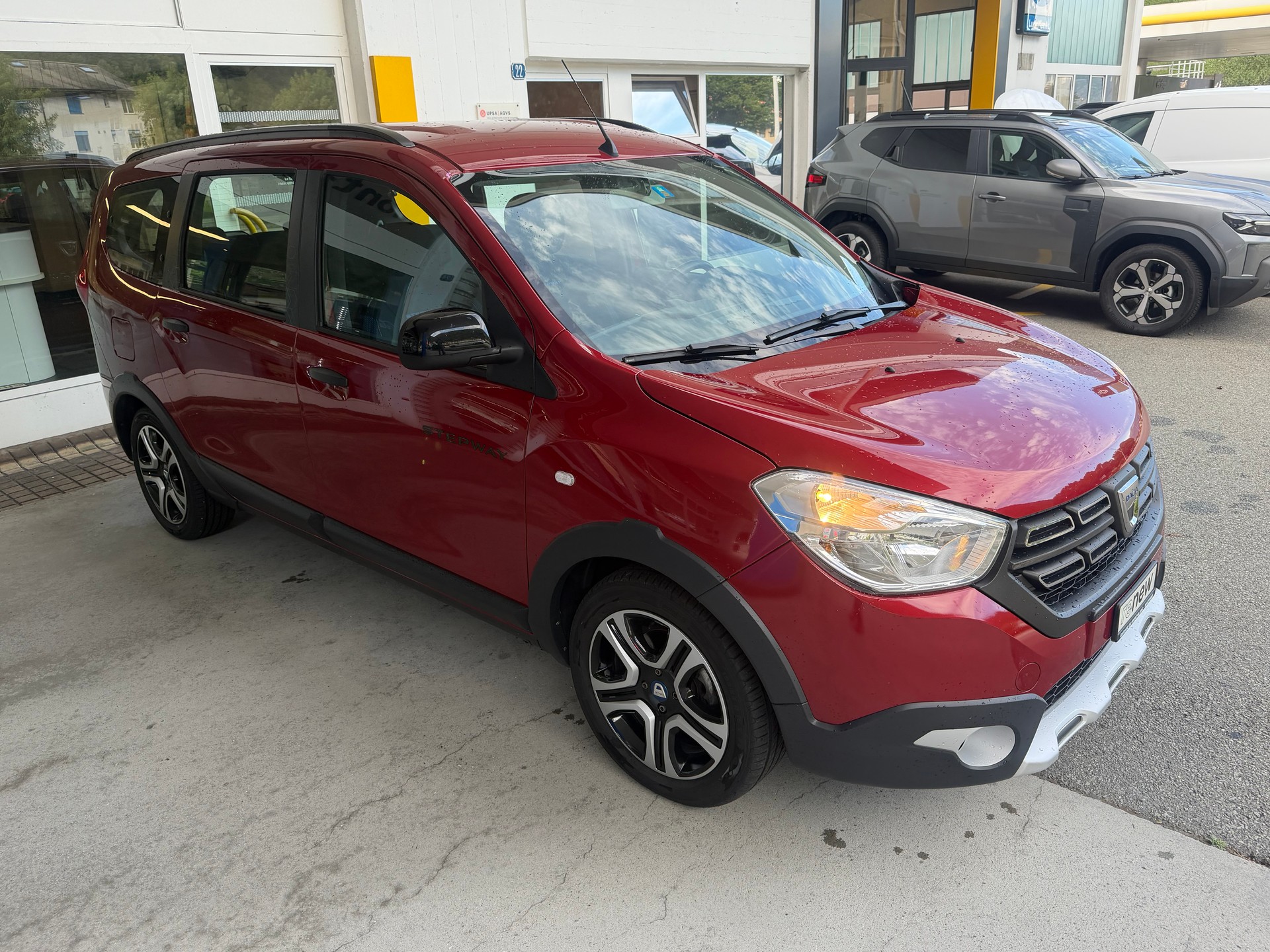 DACIA Lodgy TCE 130 Stepway 7PL-image-3