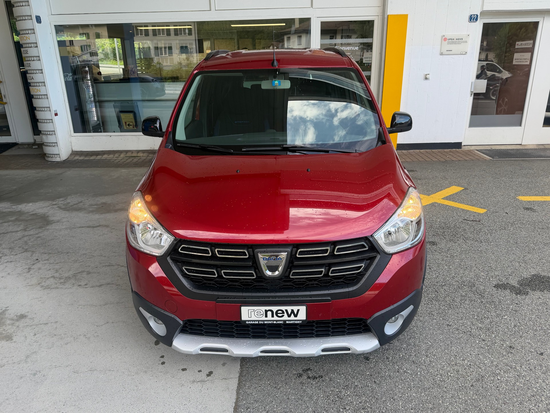 DACIA Lodgy TCE 130 Stepway 7PL-image-4