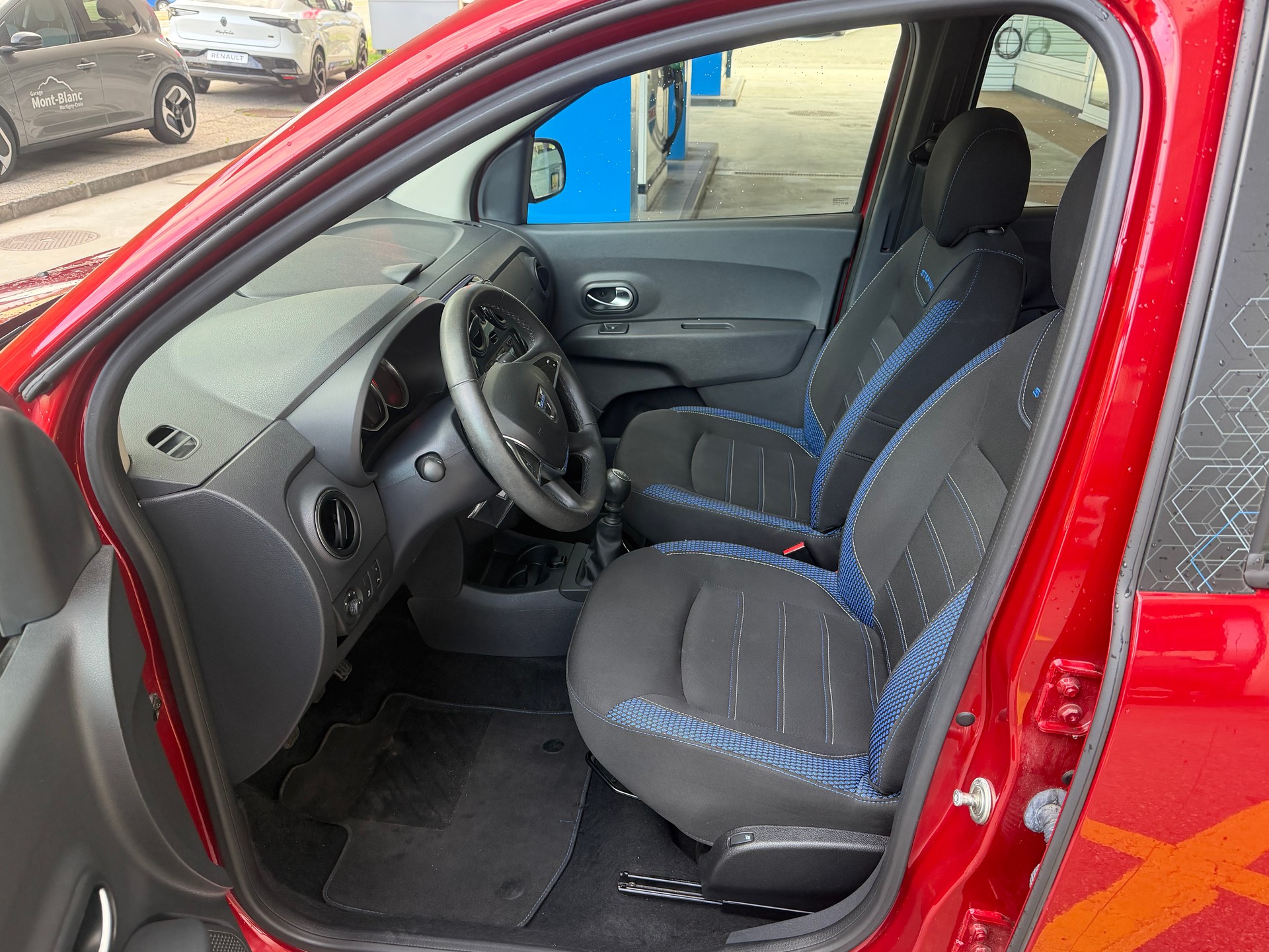 DACIA Lodgy TCE 130 Stepway 7PL-image-5