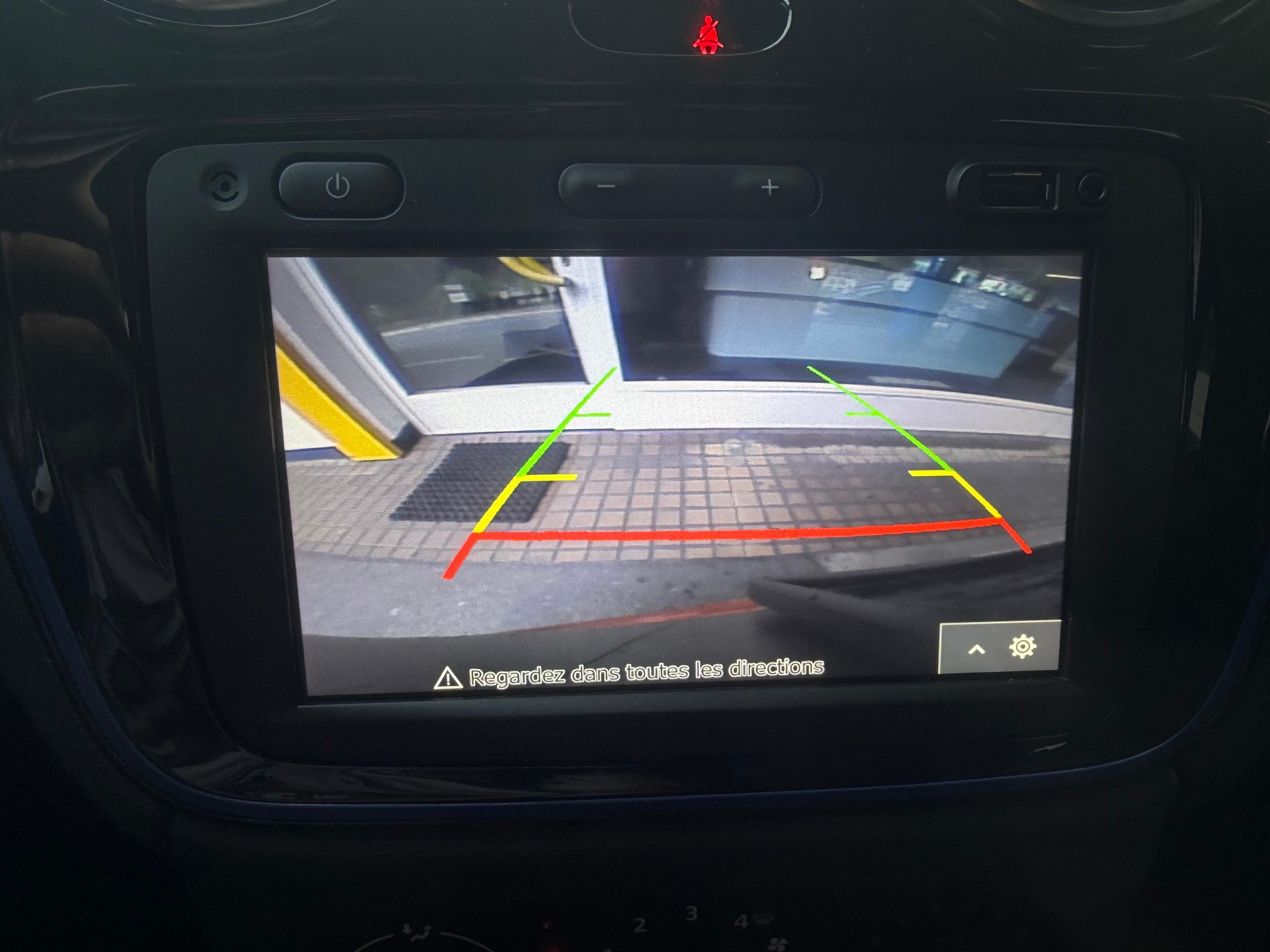 DACIA Lodgy TCE 130 Stepway 7PL-image-13