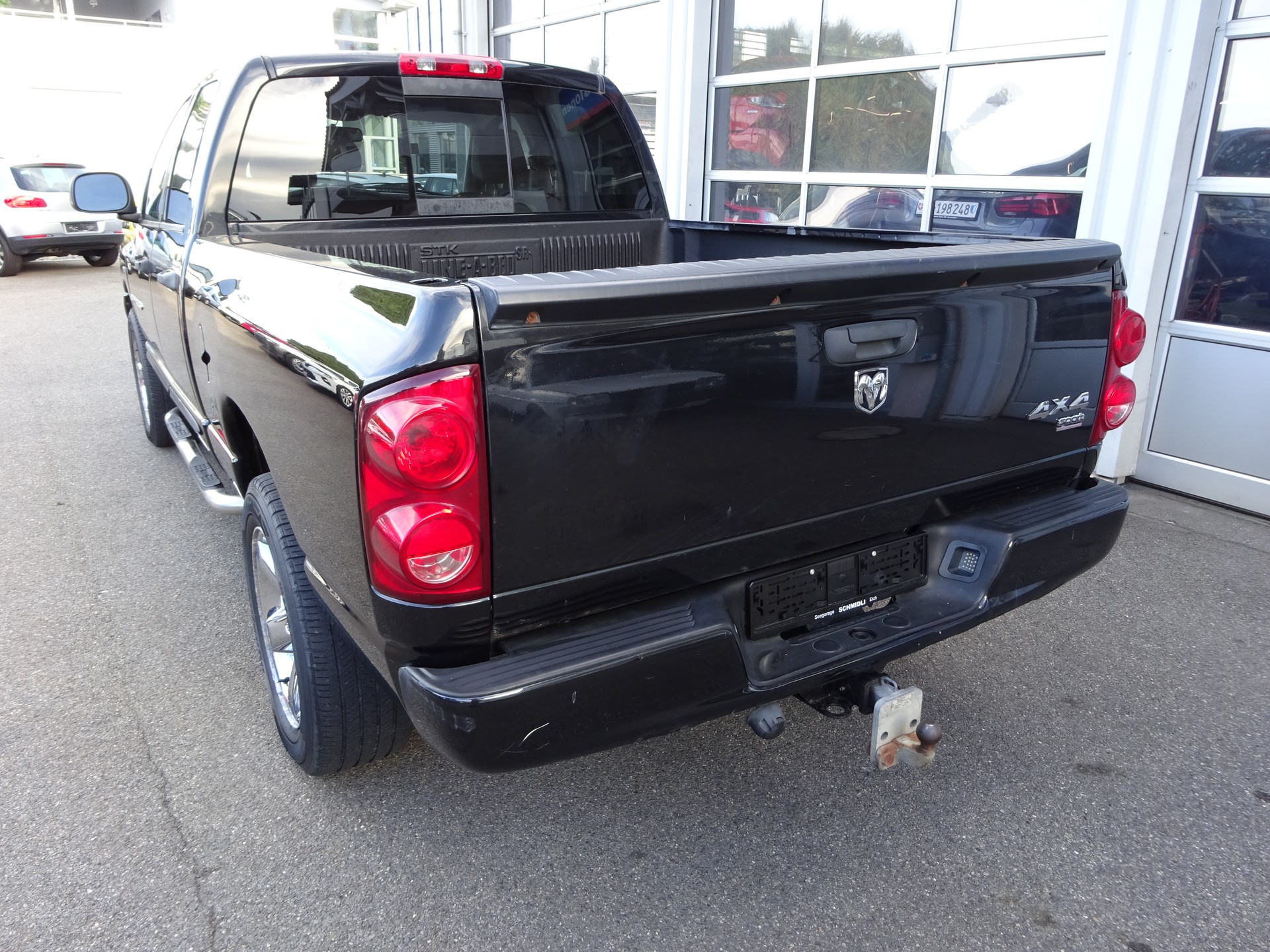 DODGE 5.7 Hemi V8-image-1