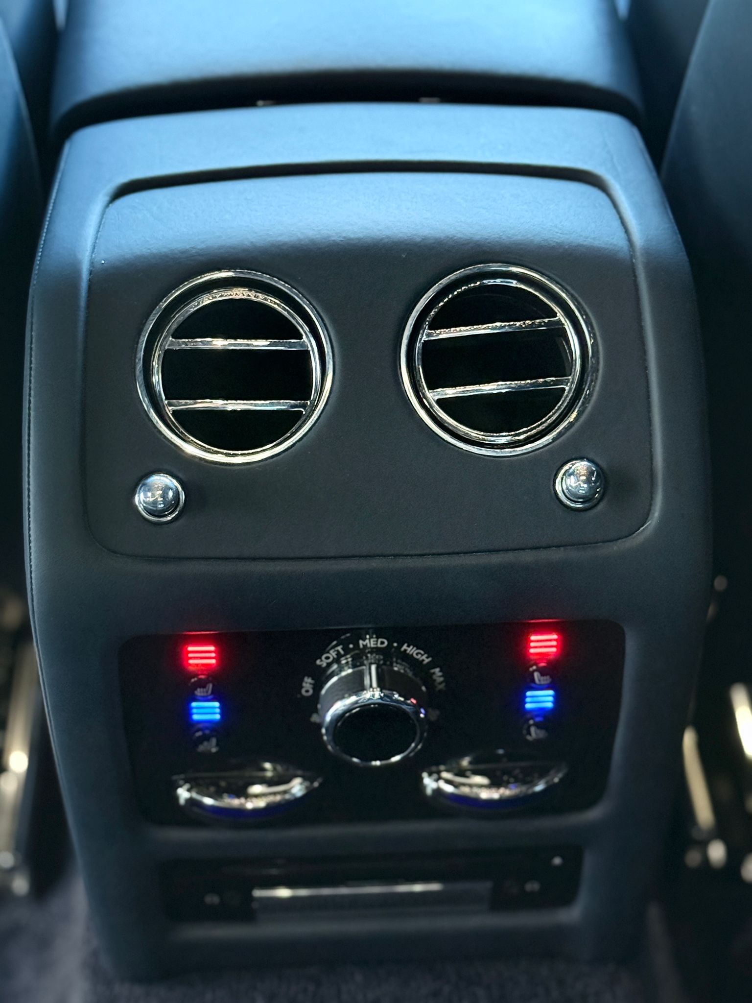 ROLLS-ROYCE Ghost 6.7 V12-image-21