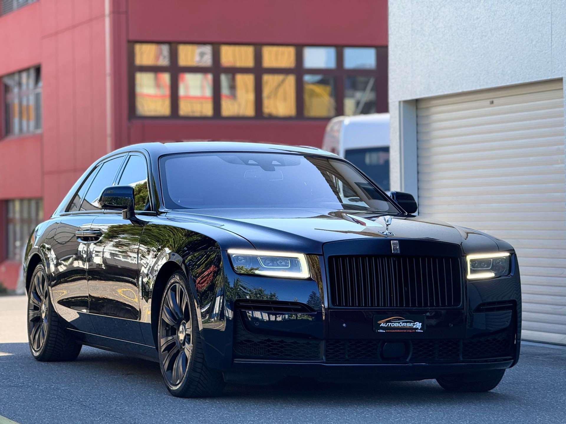 ROLLS-ROYCE Ghost 6.7 V12-image-2