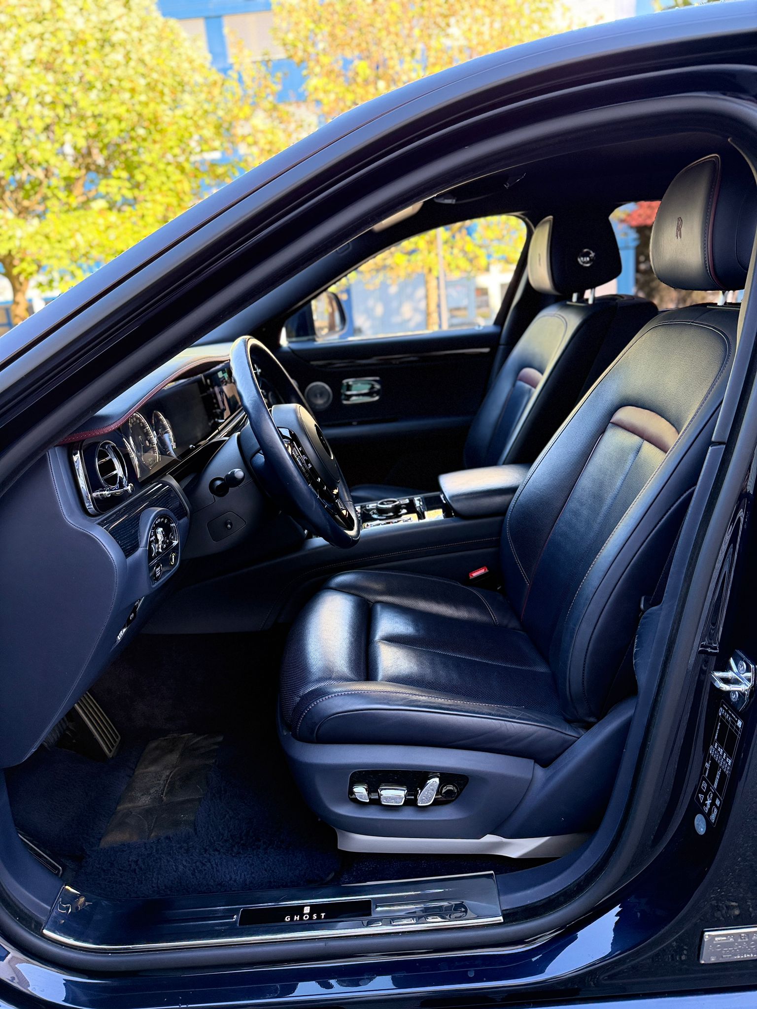 ROLLS-ROYCE Ghost 6.7 V12-image-11