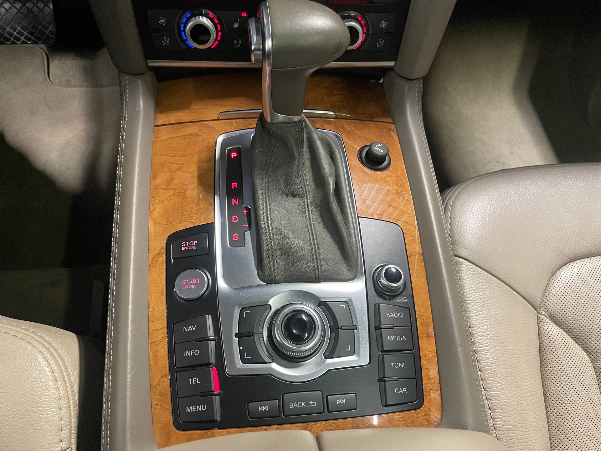 AUDI Q7 3.0 TFSI quattro tiptronic 7 Pl. (49)-image-15