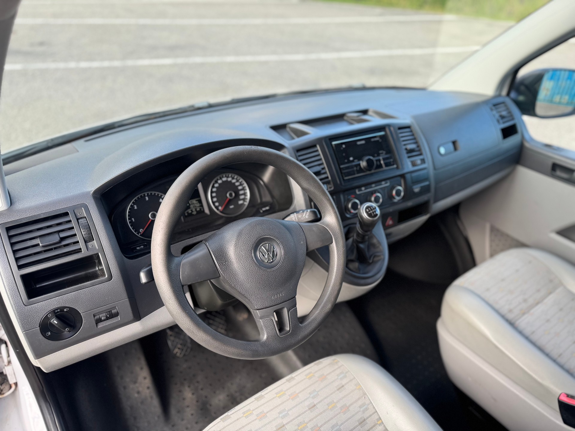 VW Transporter-image-5