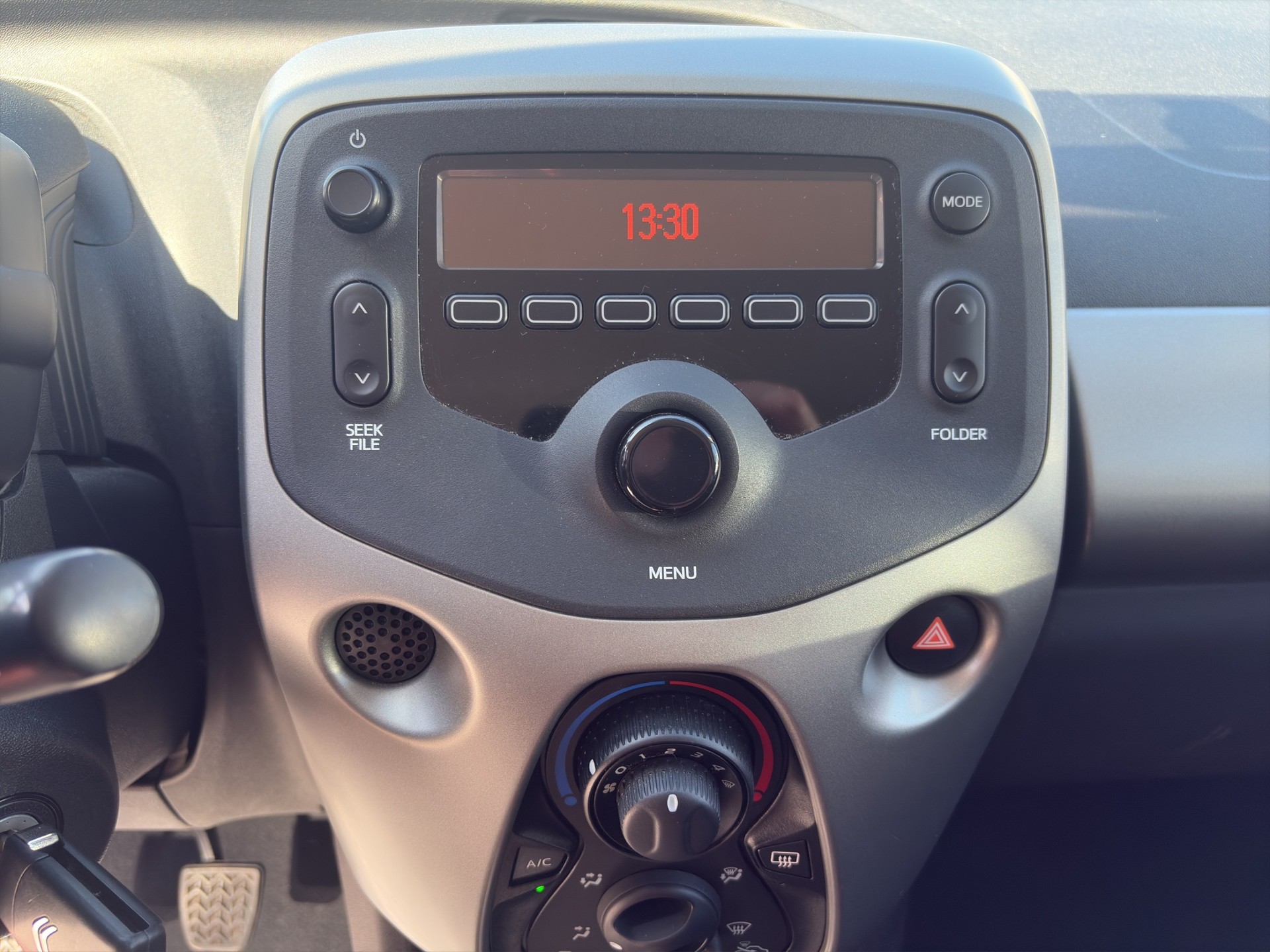 CITROEN C1 1.0 VTi Feel-image-16