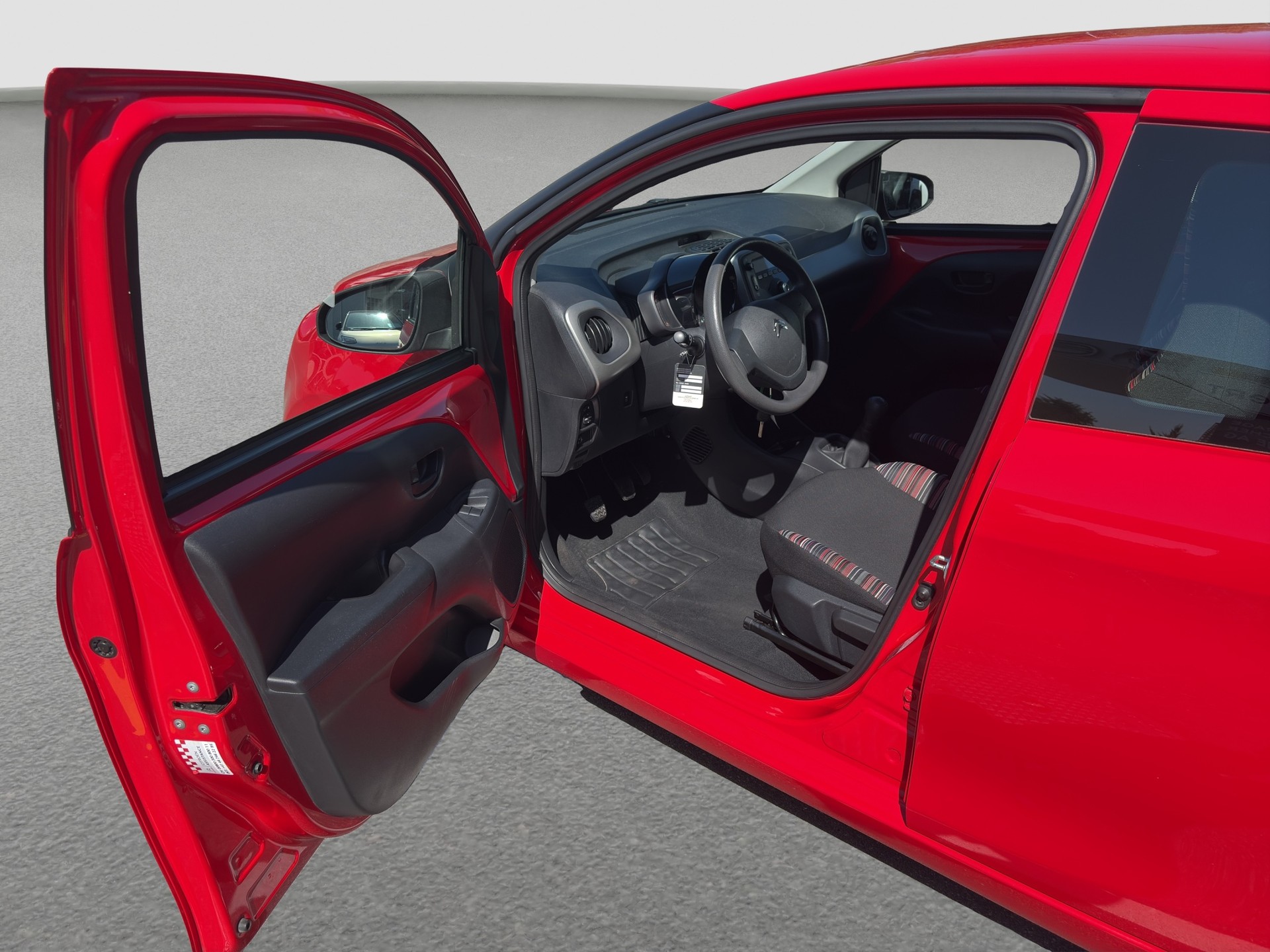 CITROEN C1 1.0 VTi Feel-image-12