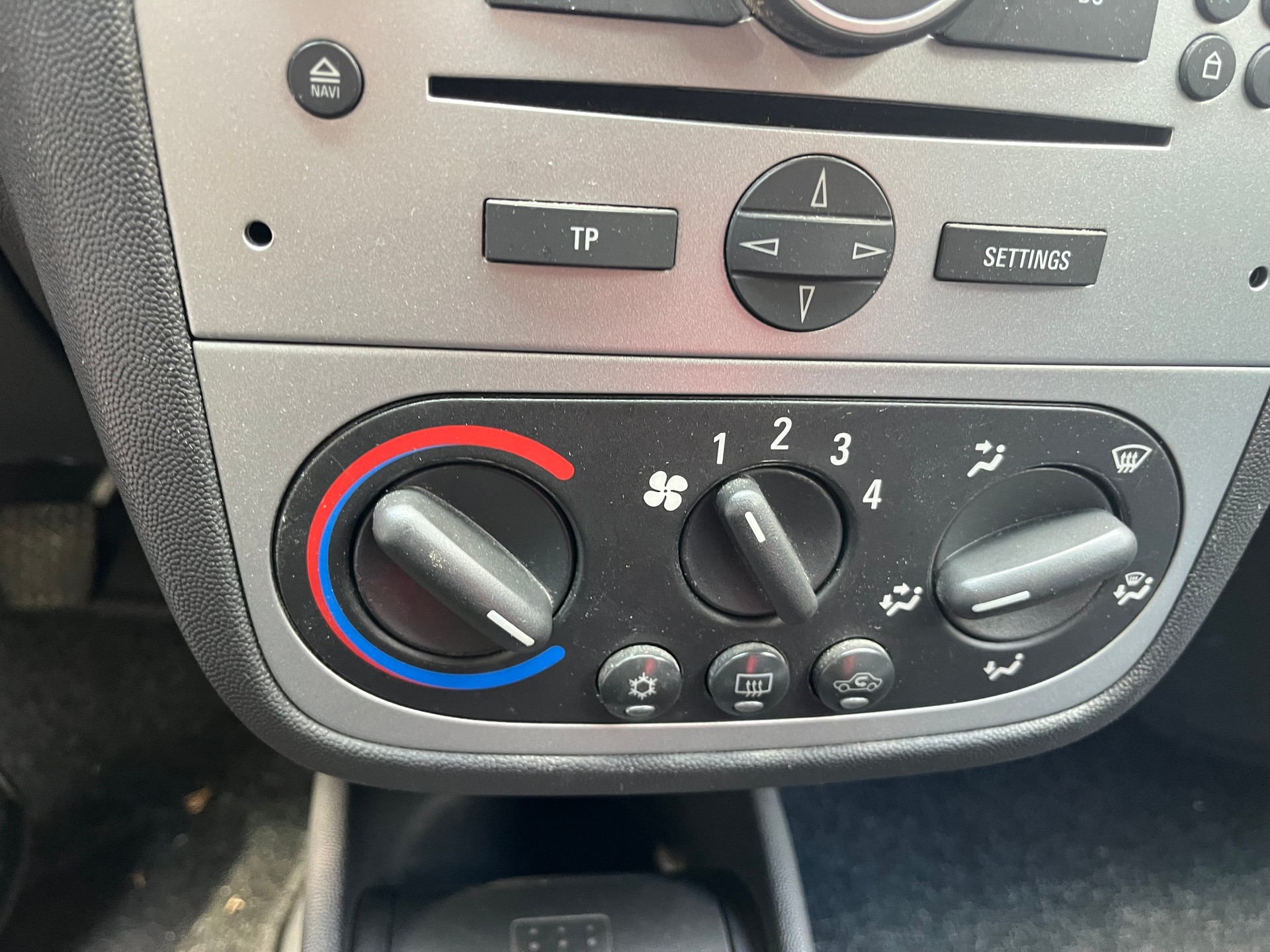 OPEL COMBO-image-5
