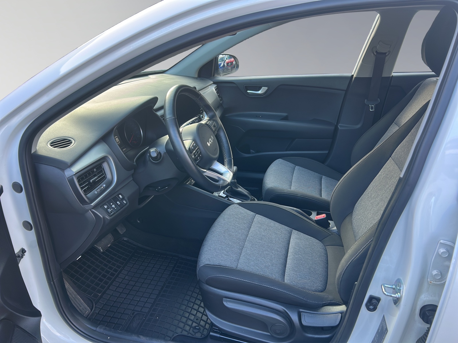 KIA Stonic 1.0 T-GDi Power Edition-image-7