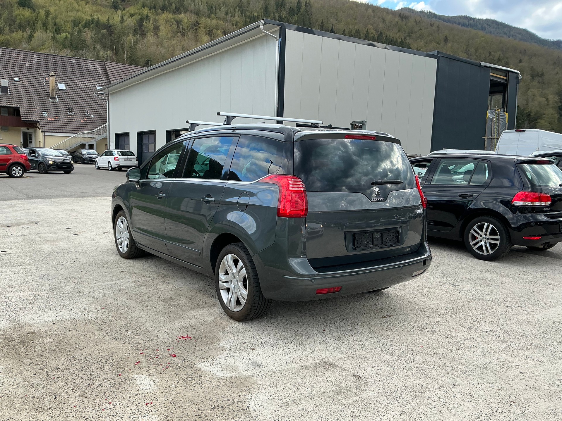 PEUGEOT 5008 1.6 16V T Style Tiptronic-image-5